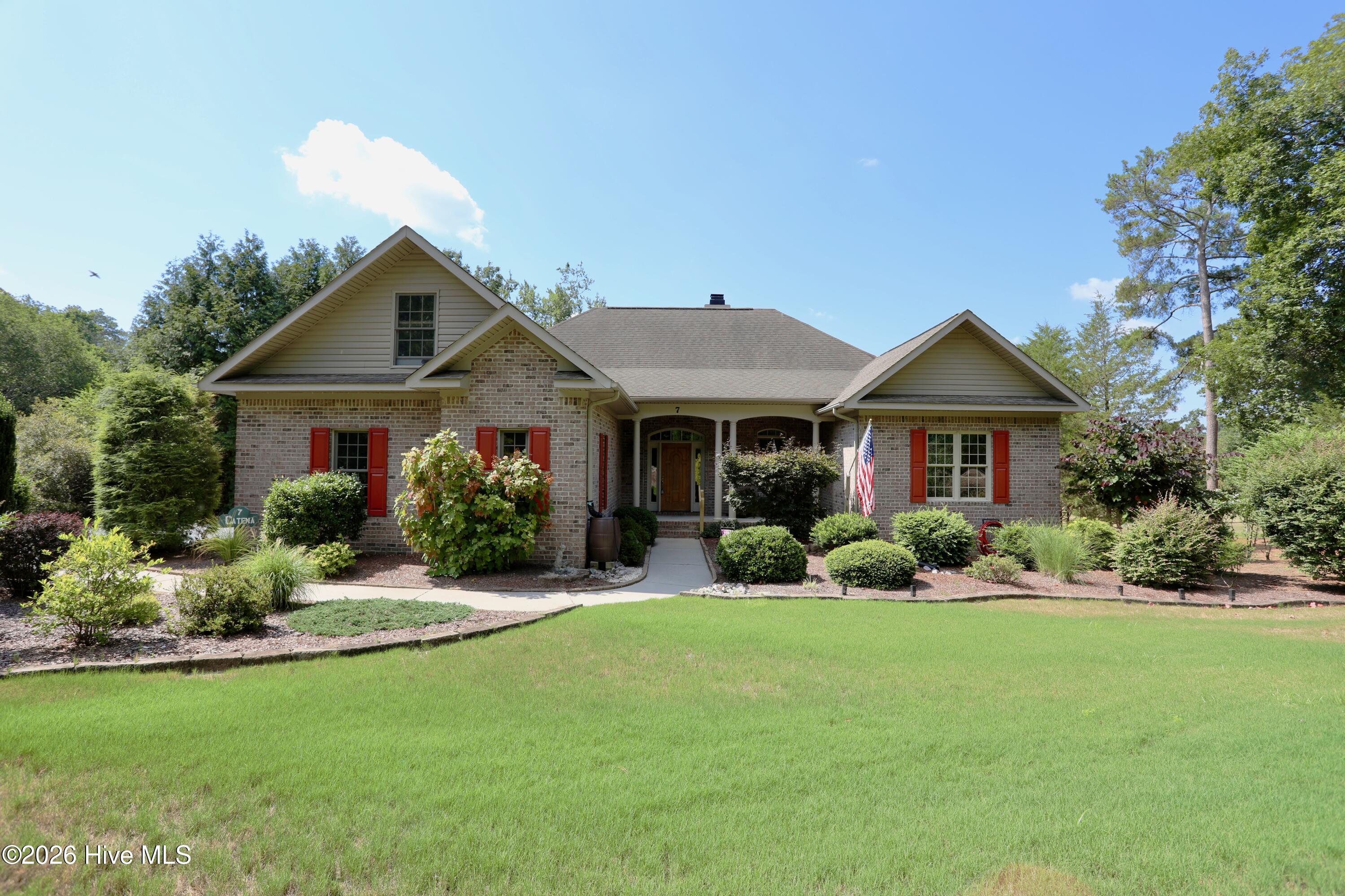 7 Bobolink Road Property Photo 1