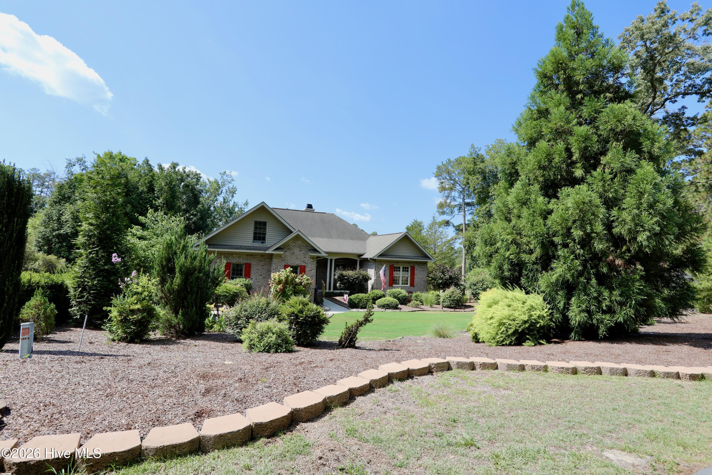 7 Bobolink Road Property Photo 4