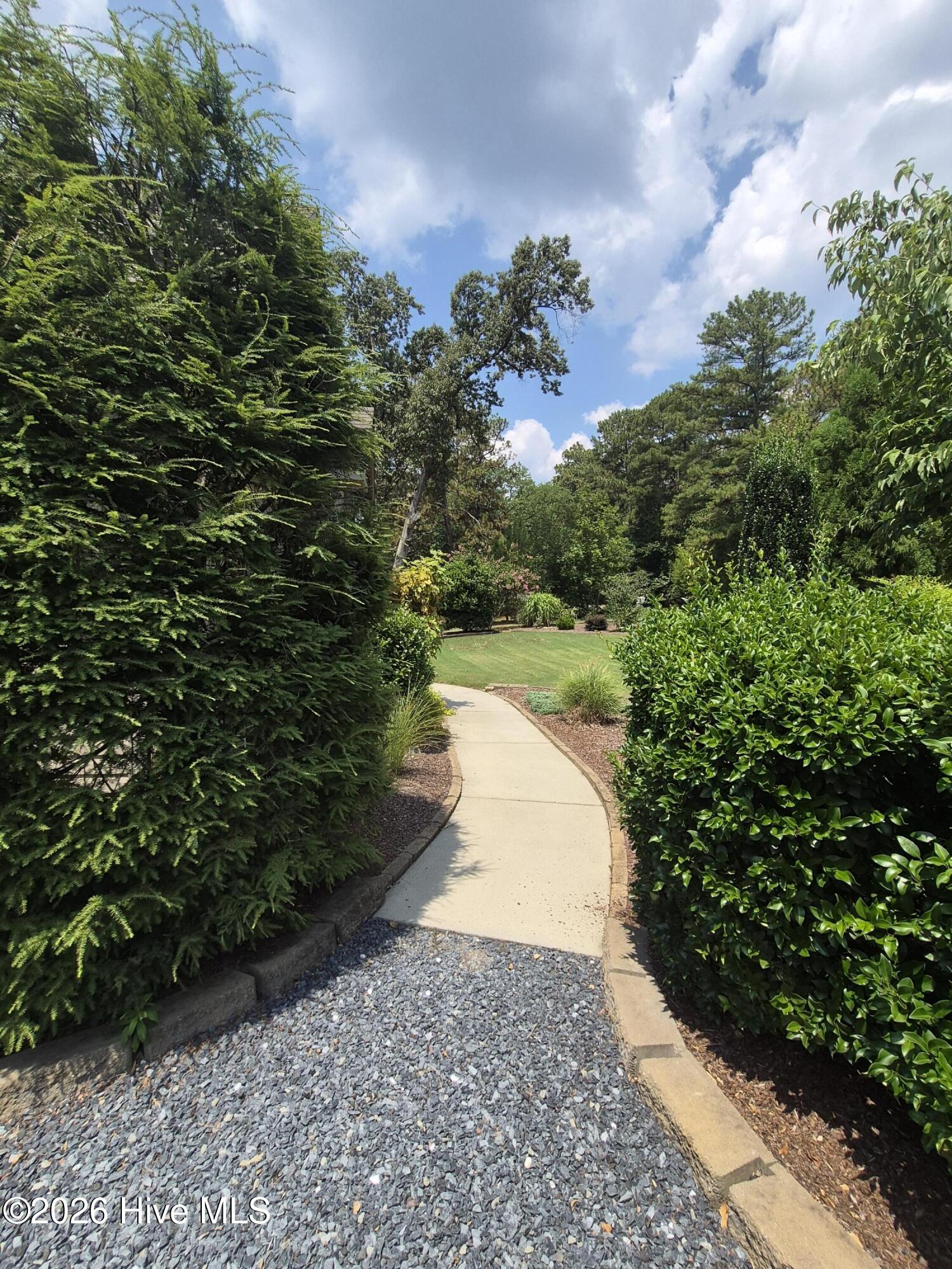 7 Bobolink Road Property Photo 5