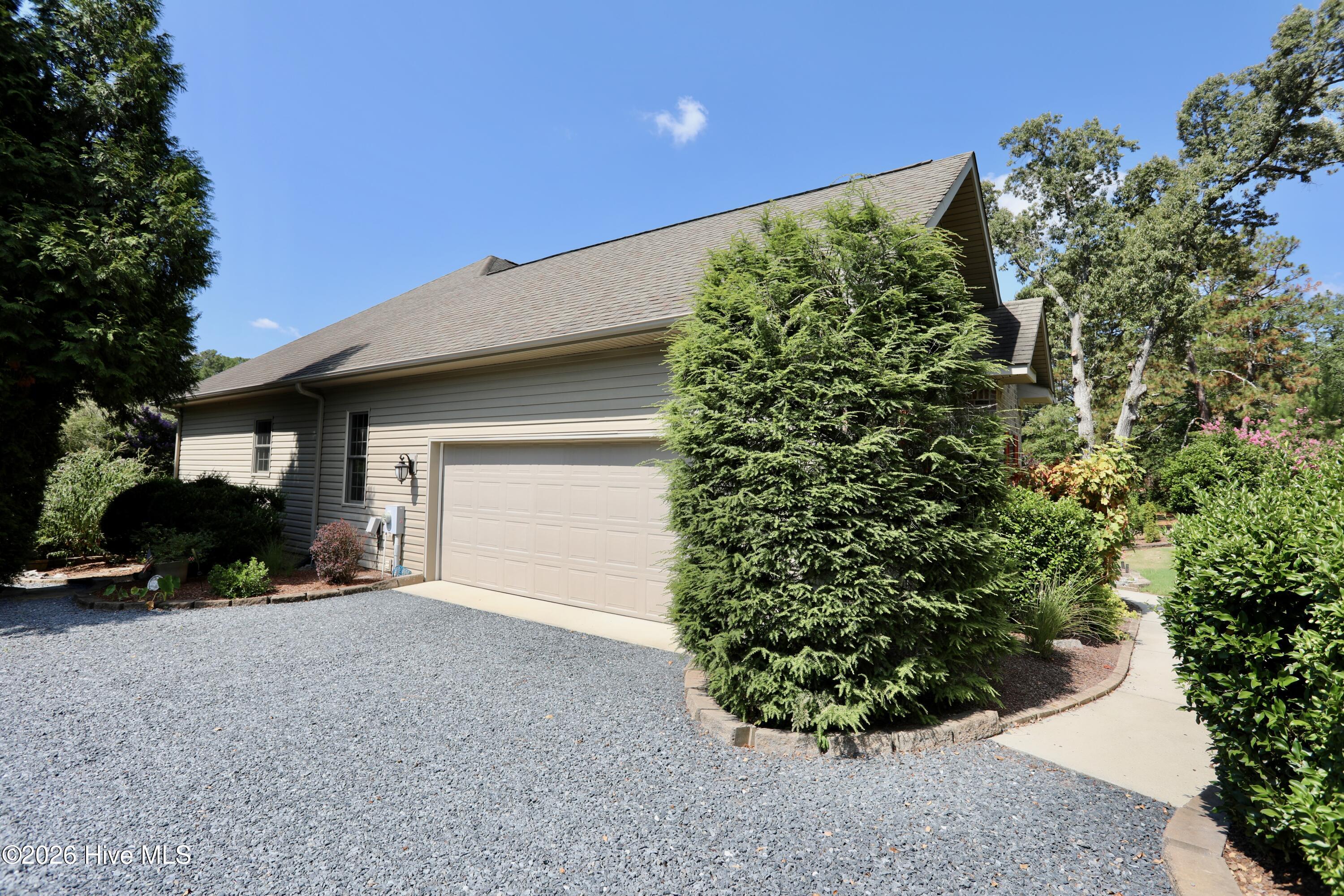 7 Bobolink Road Property Photo 14