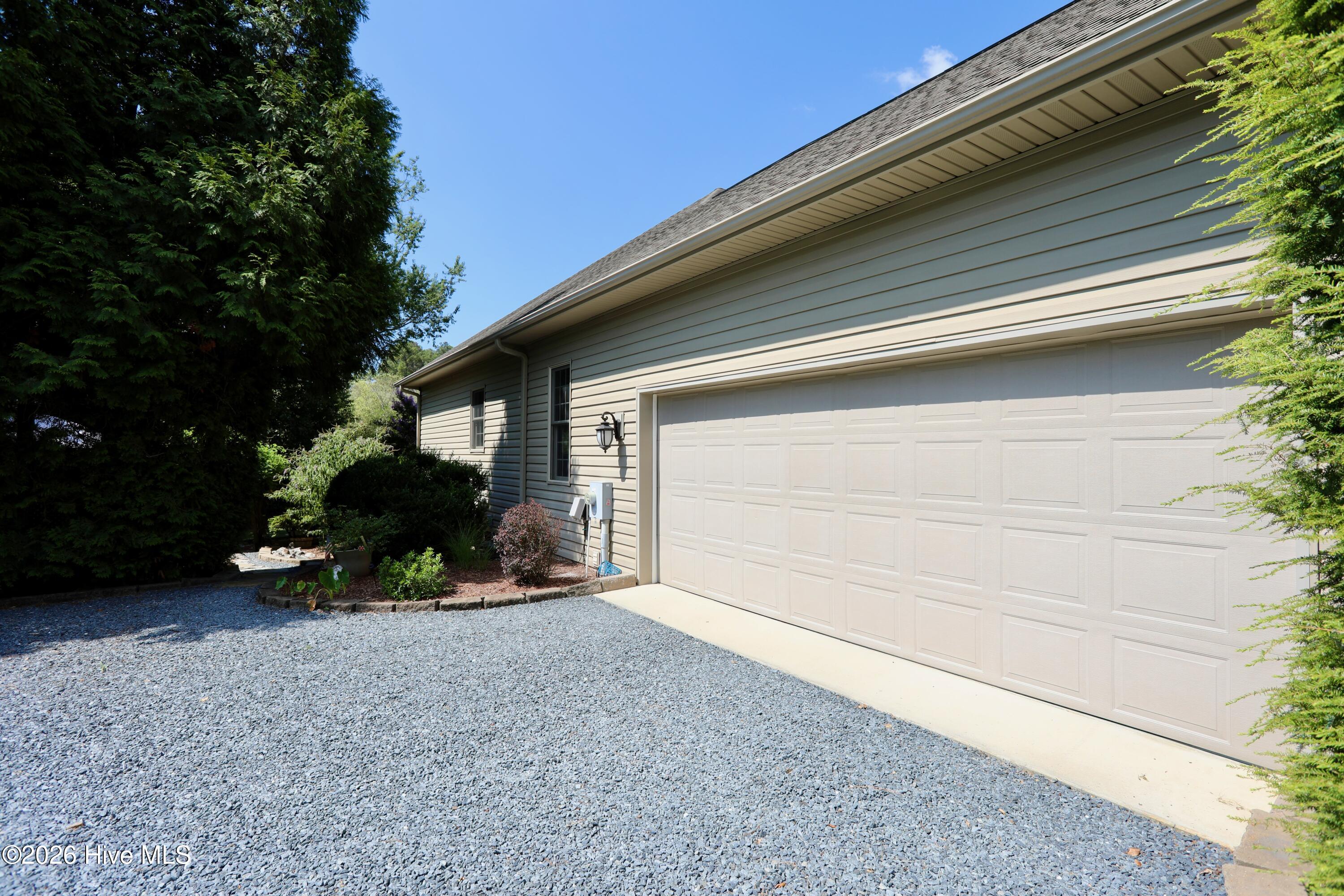 7 Bobolink Road Property Photo 15