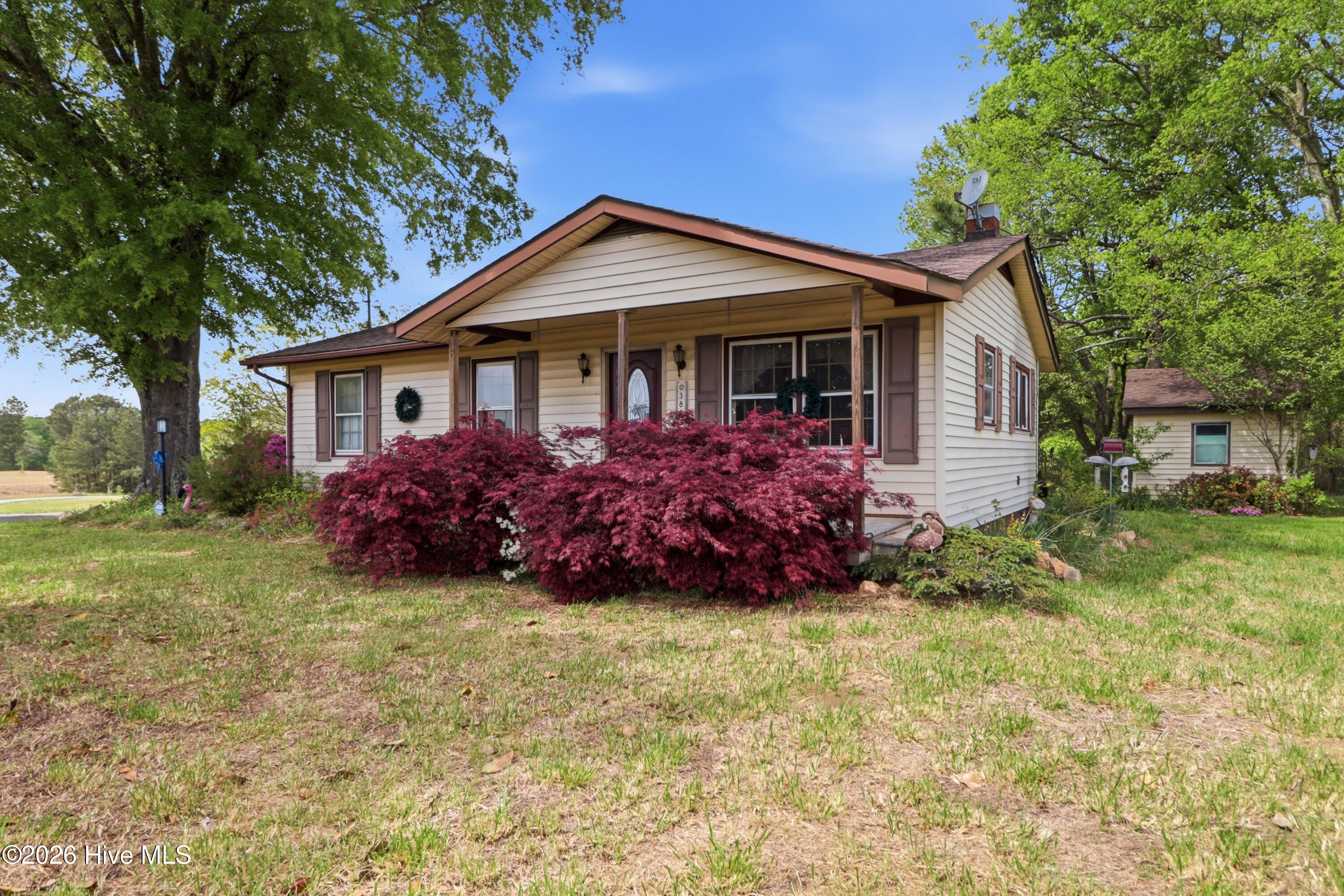 384 Lynch Road Property Photo 1