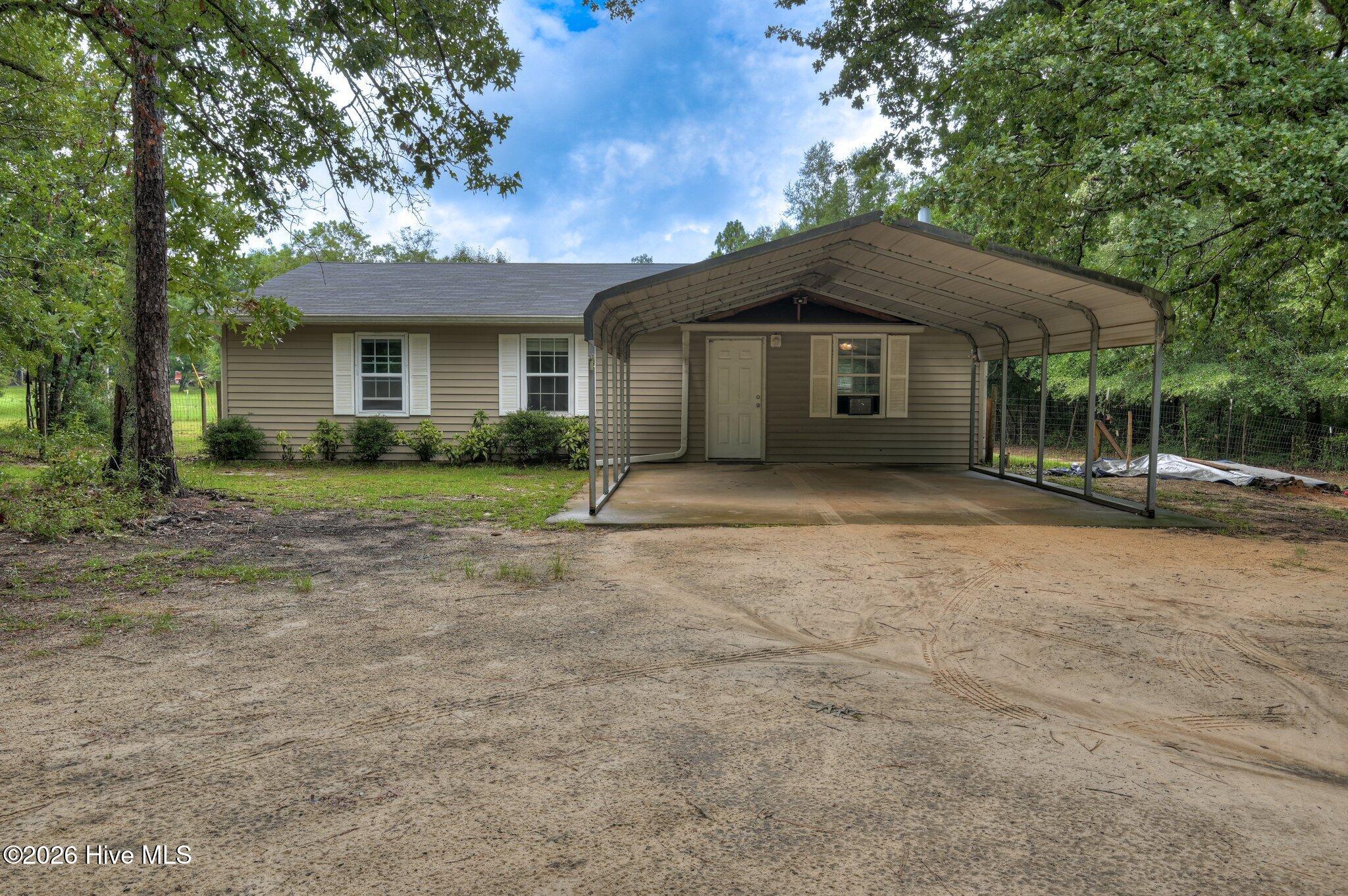 203 Keys Lane Property Photo 2