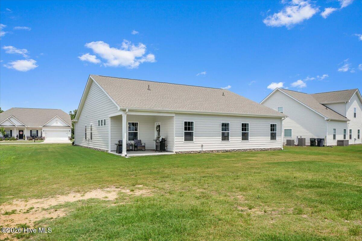 106 Masters Way Property Photo 9