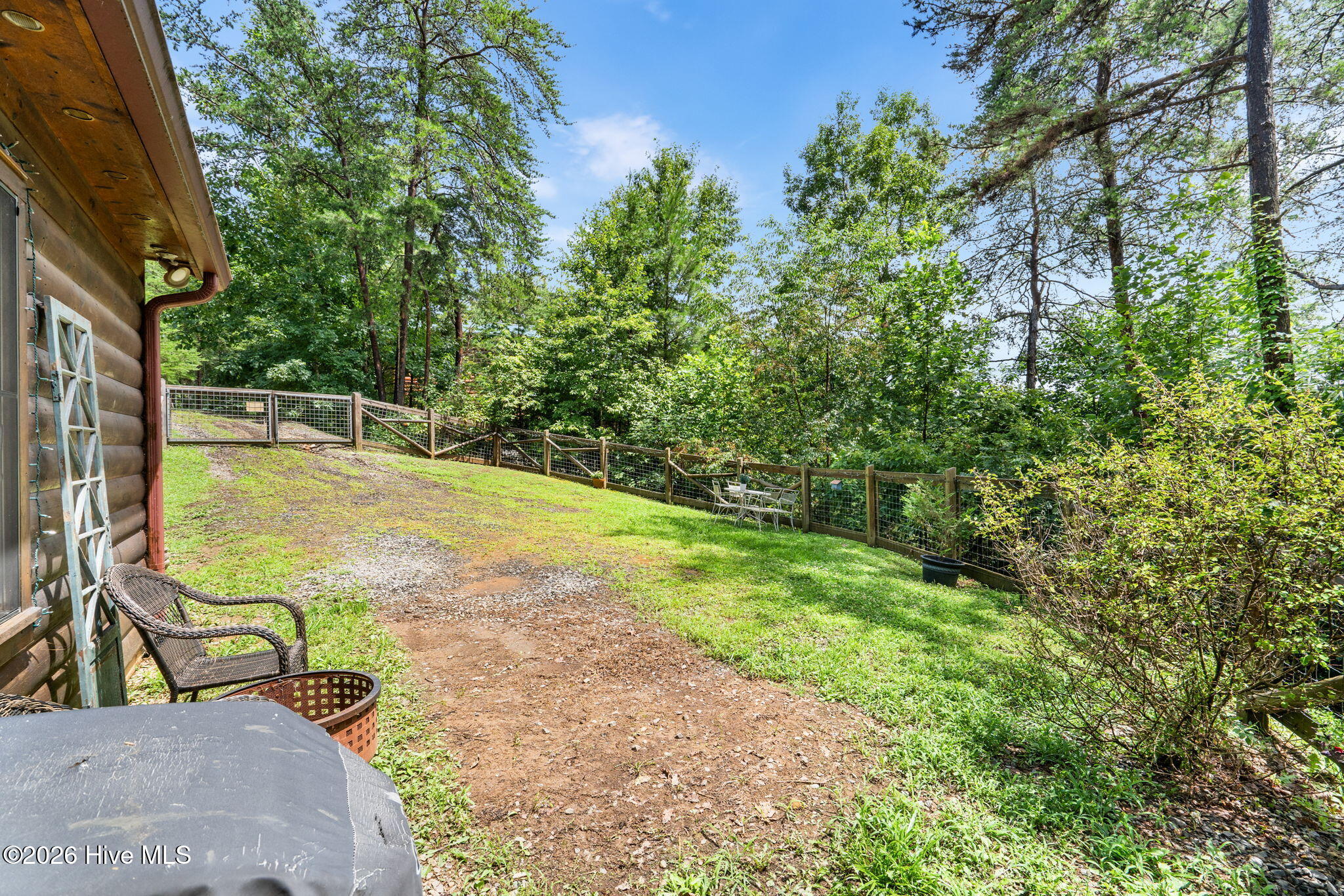 75 Woodridge Trail Property Photo 3