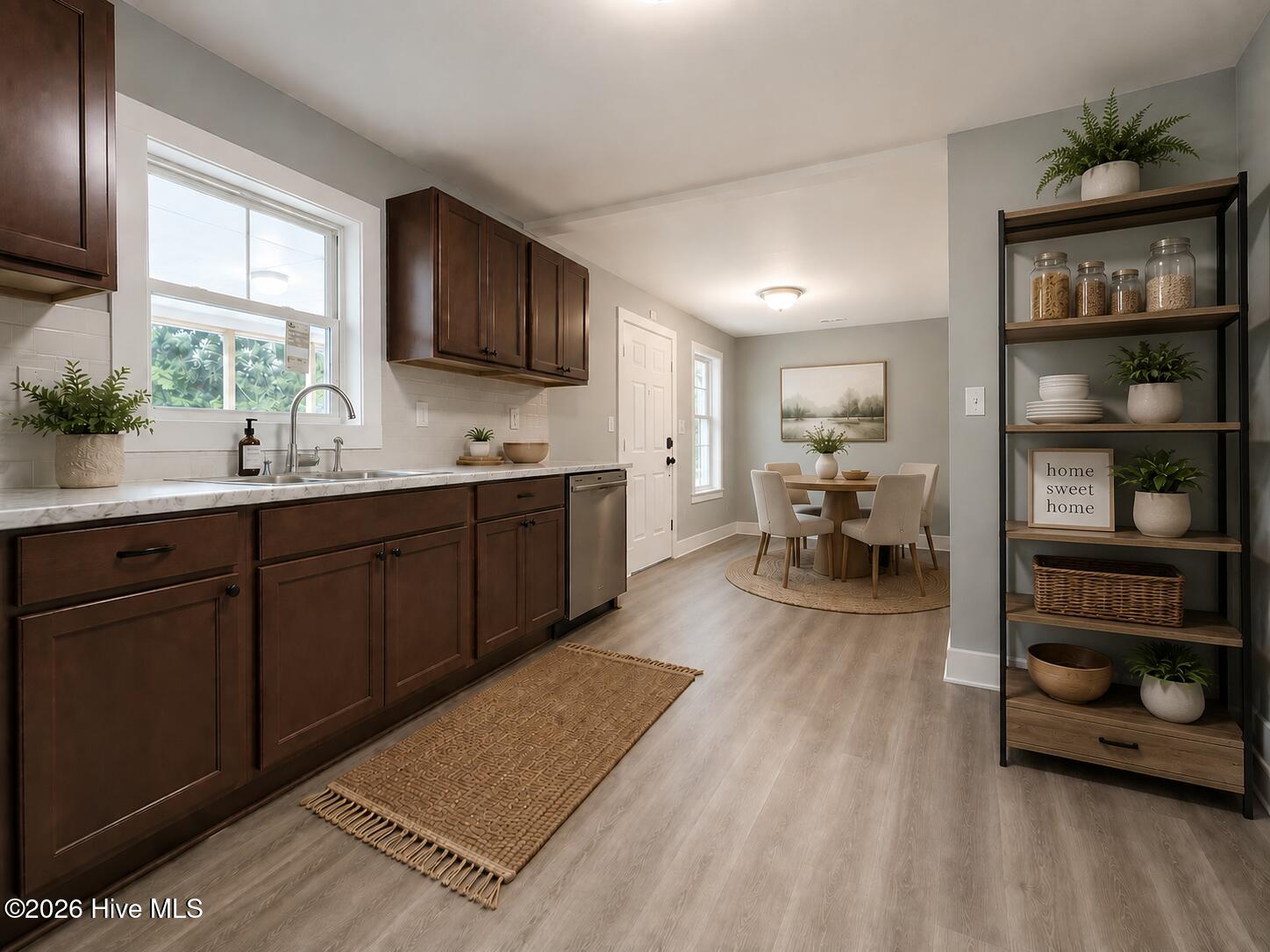 1512 Heard Avenue Property Photo 14