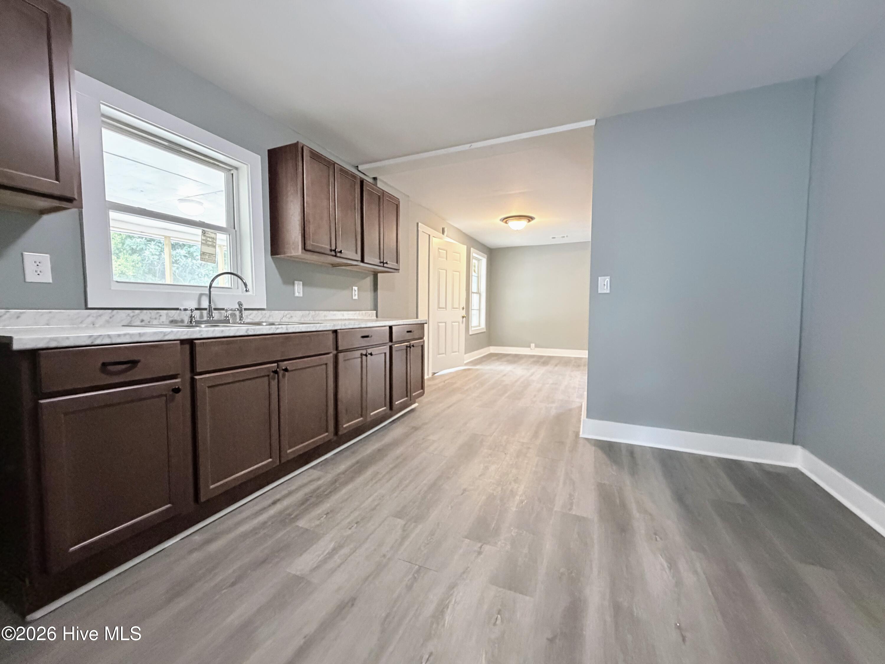 1512 Heard Avenue Property Photo 15