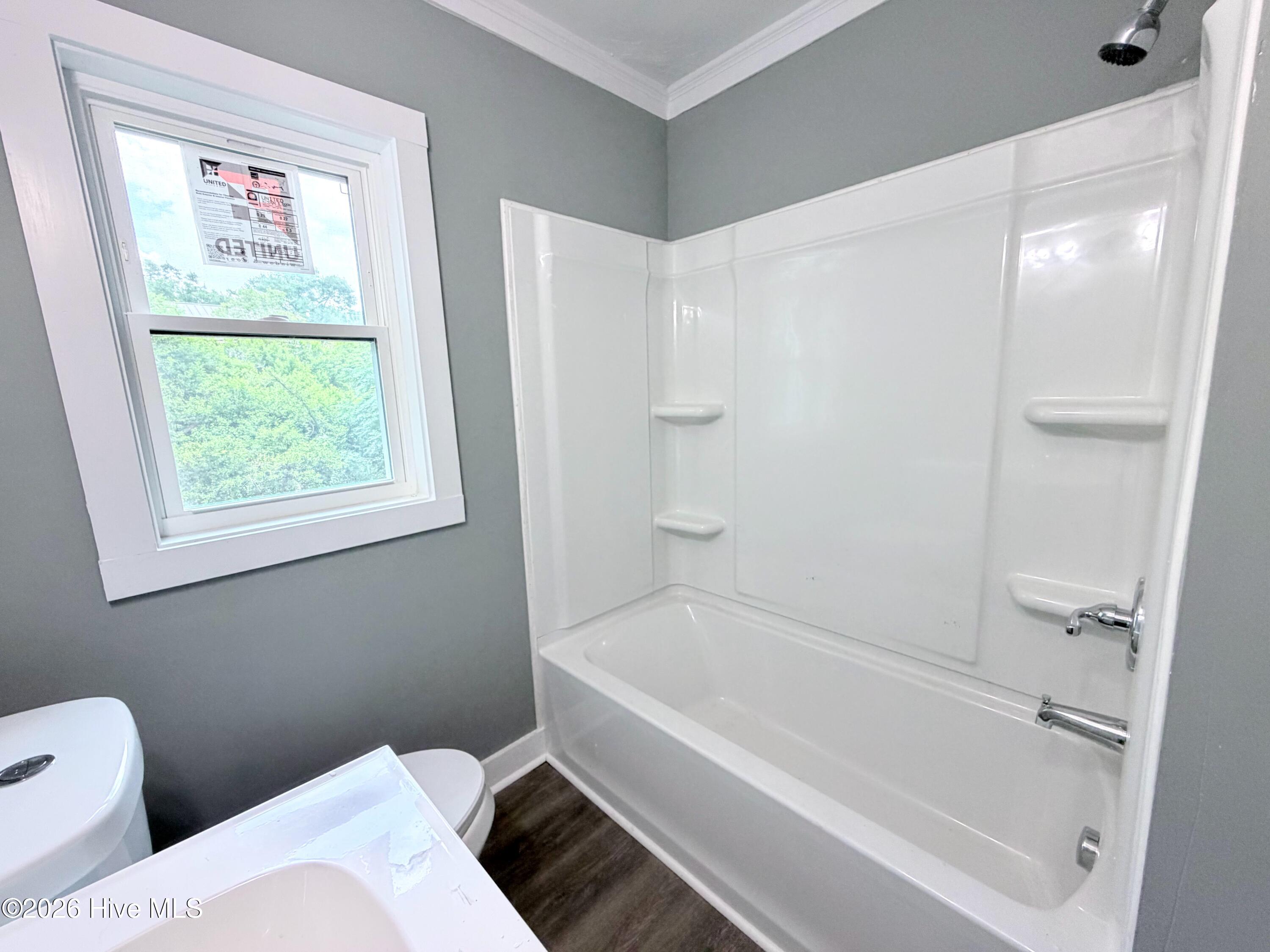1512 Heard Avenue Property Photo 17