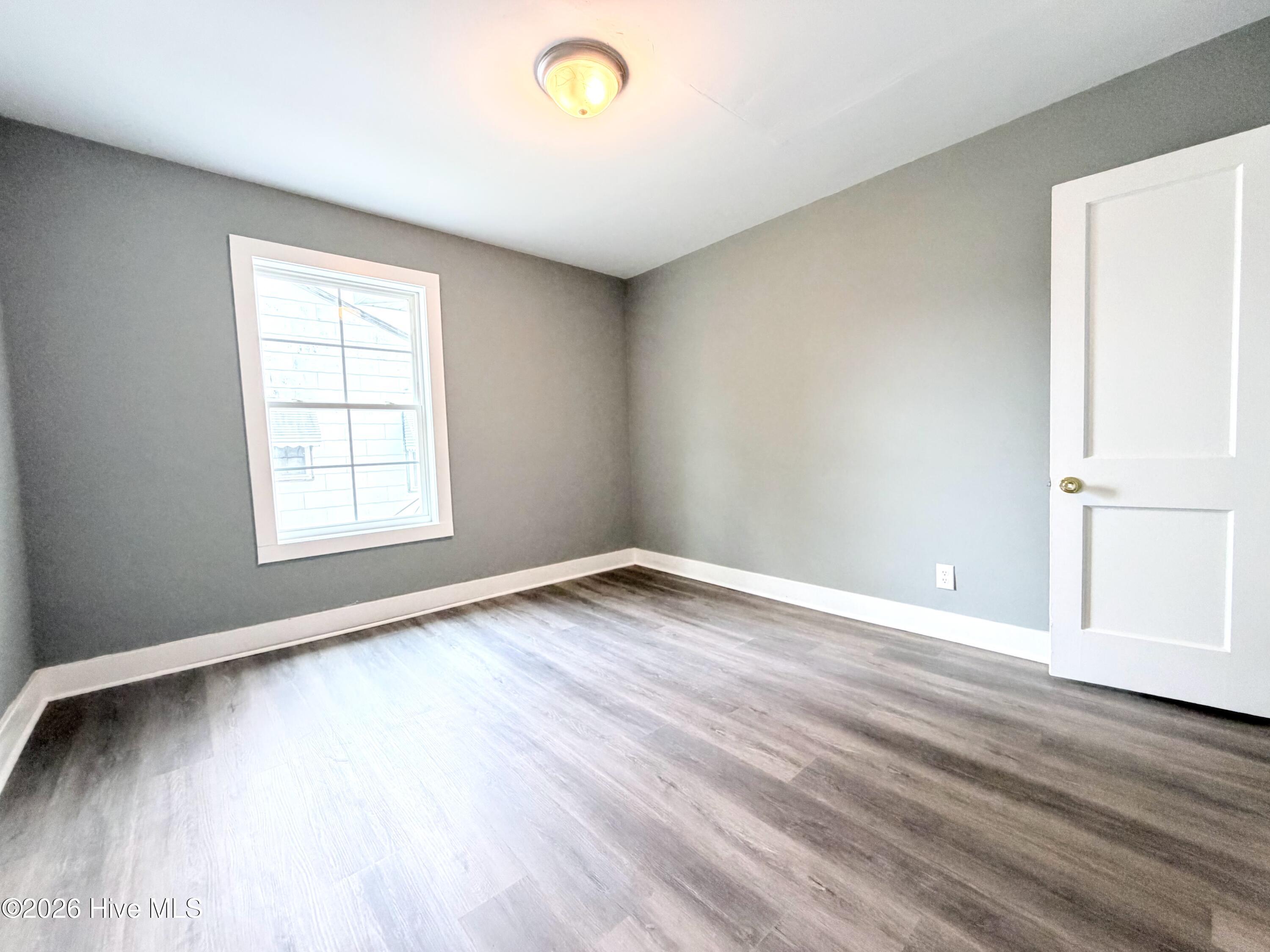 1512 Heard Avenue Property Photo 22