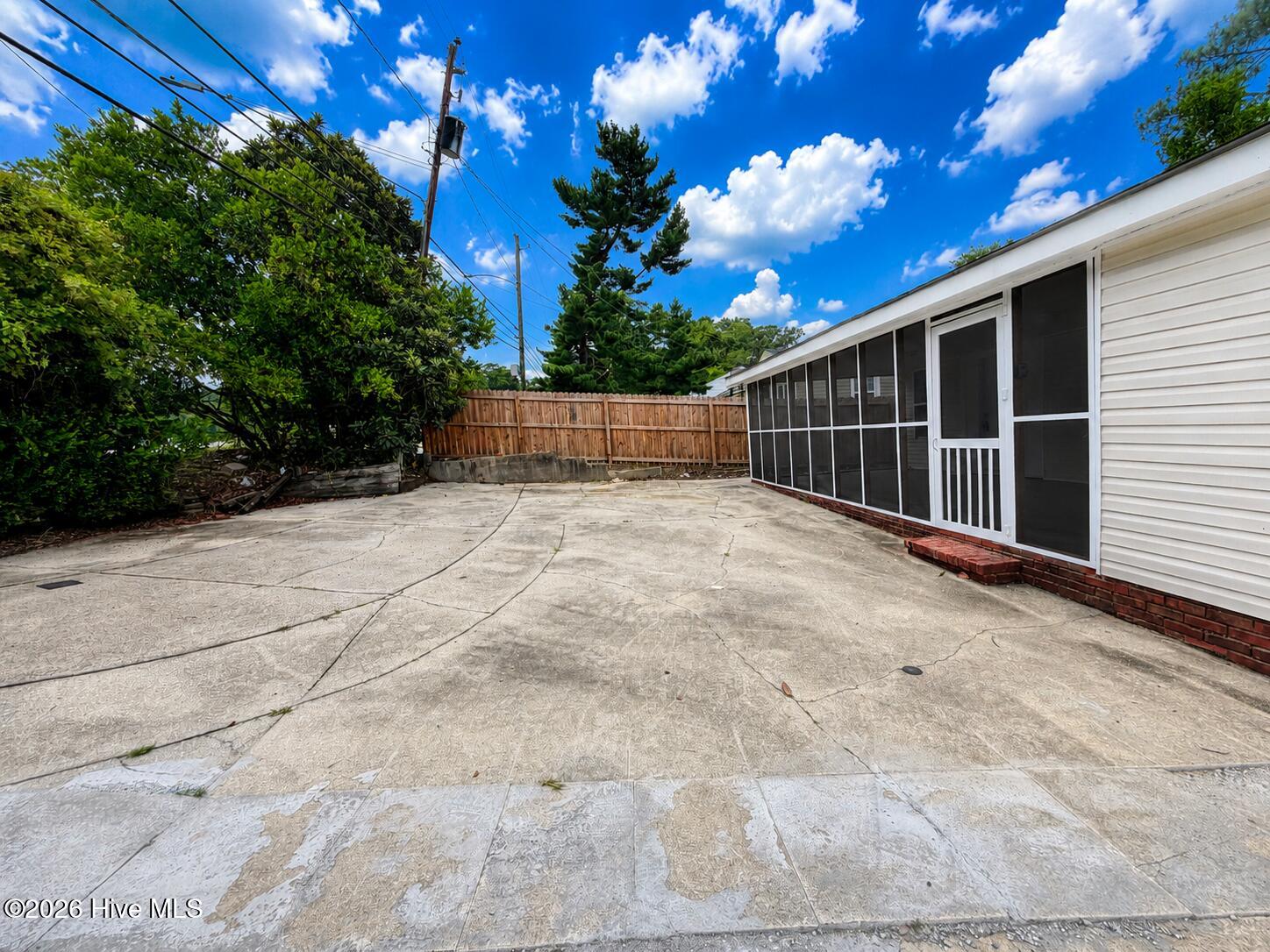 1512 Heard Avenue Property Photo 26