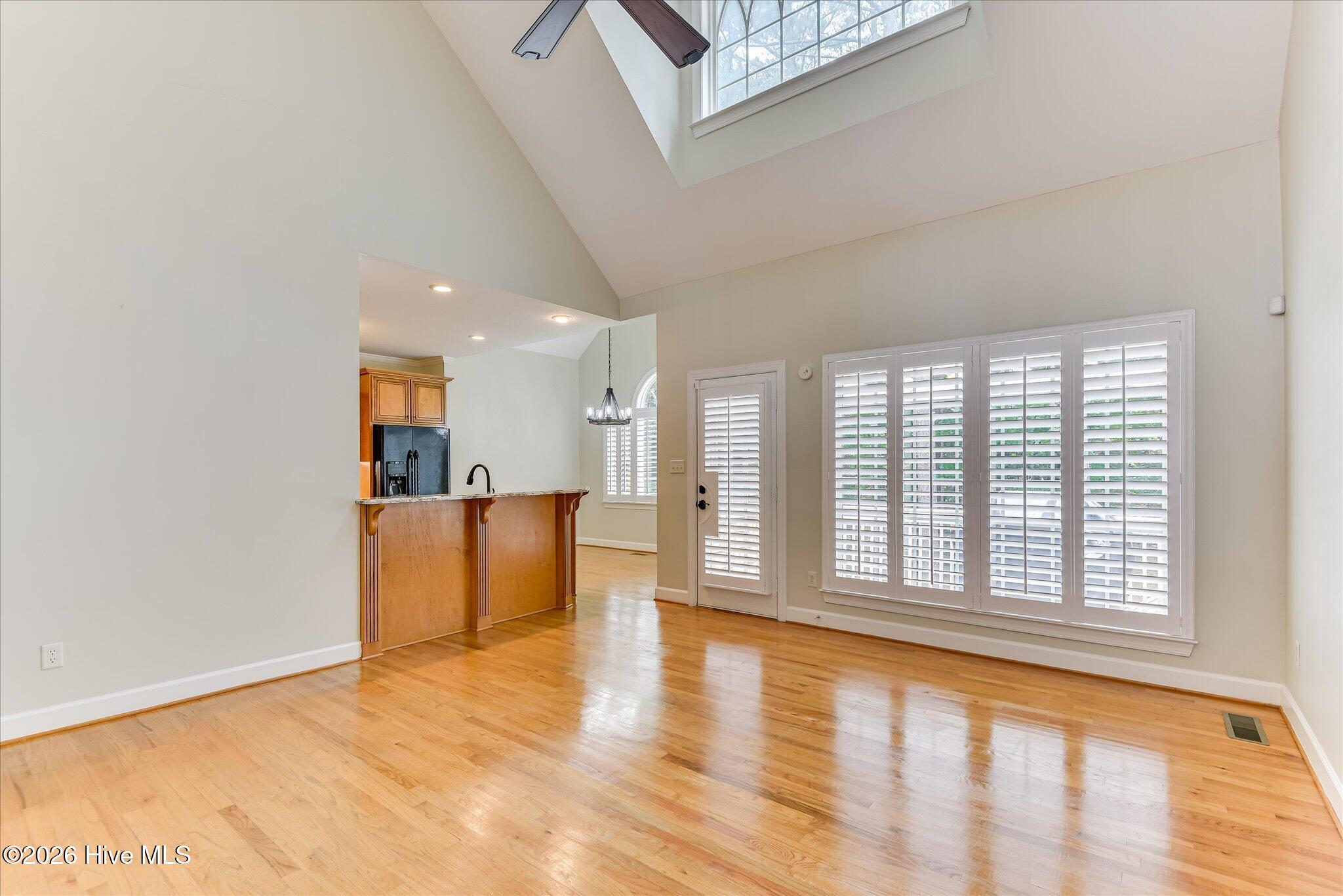 110 Hunting Tower Drive Property Photo 8