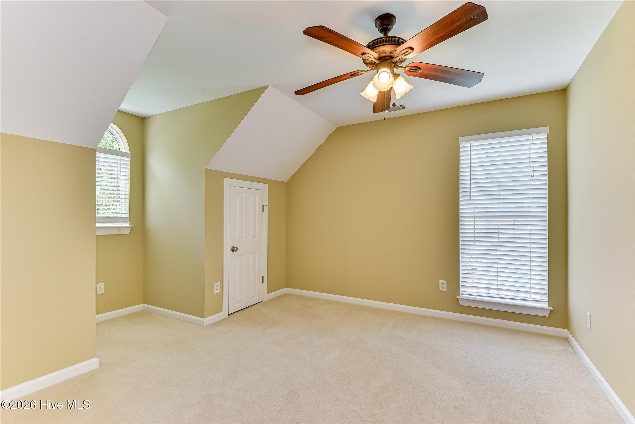 110 Hunting Tower Drive Property Photo 26