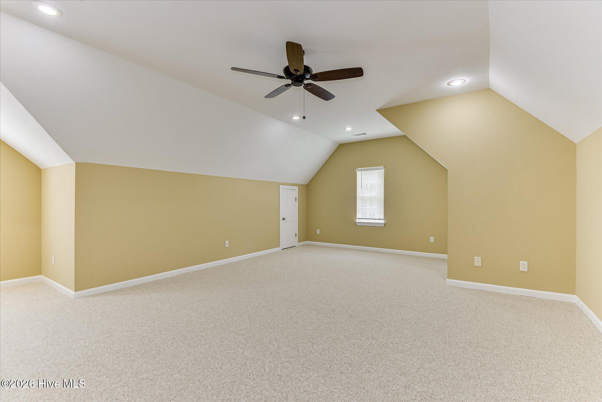 110 Hunting Tower Drive Property Photo 27
