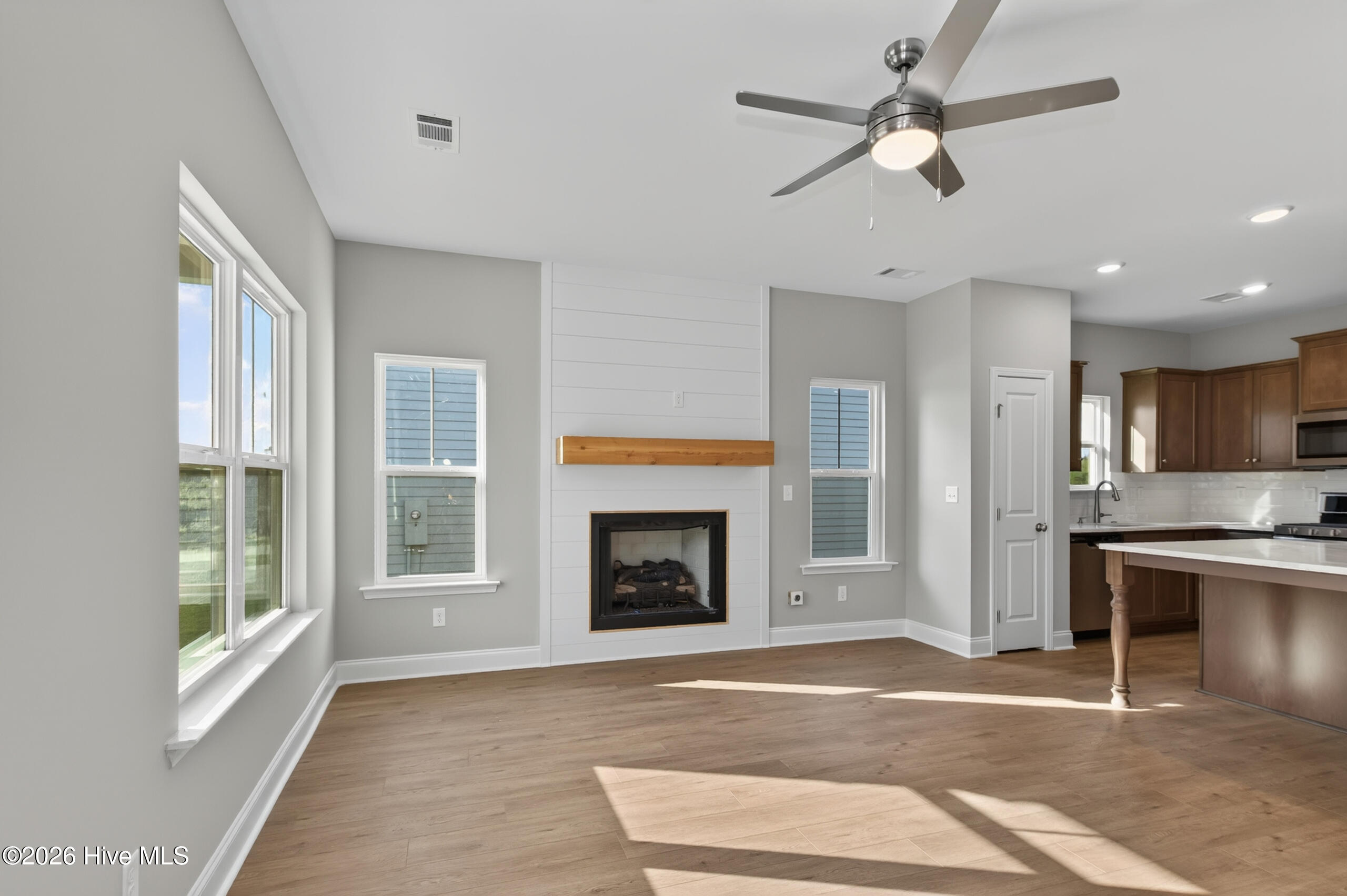 645 Pherson Street Property Photo 3