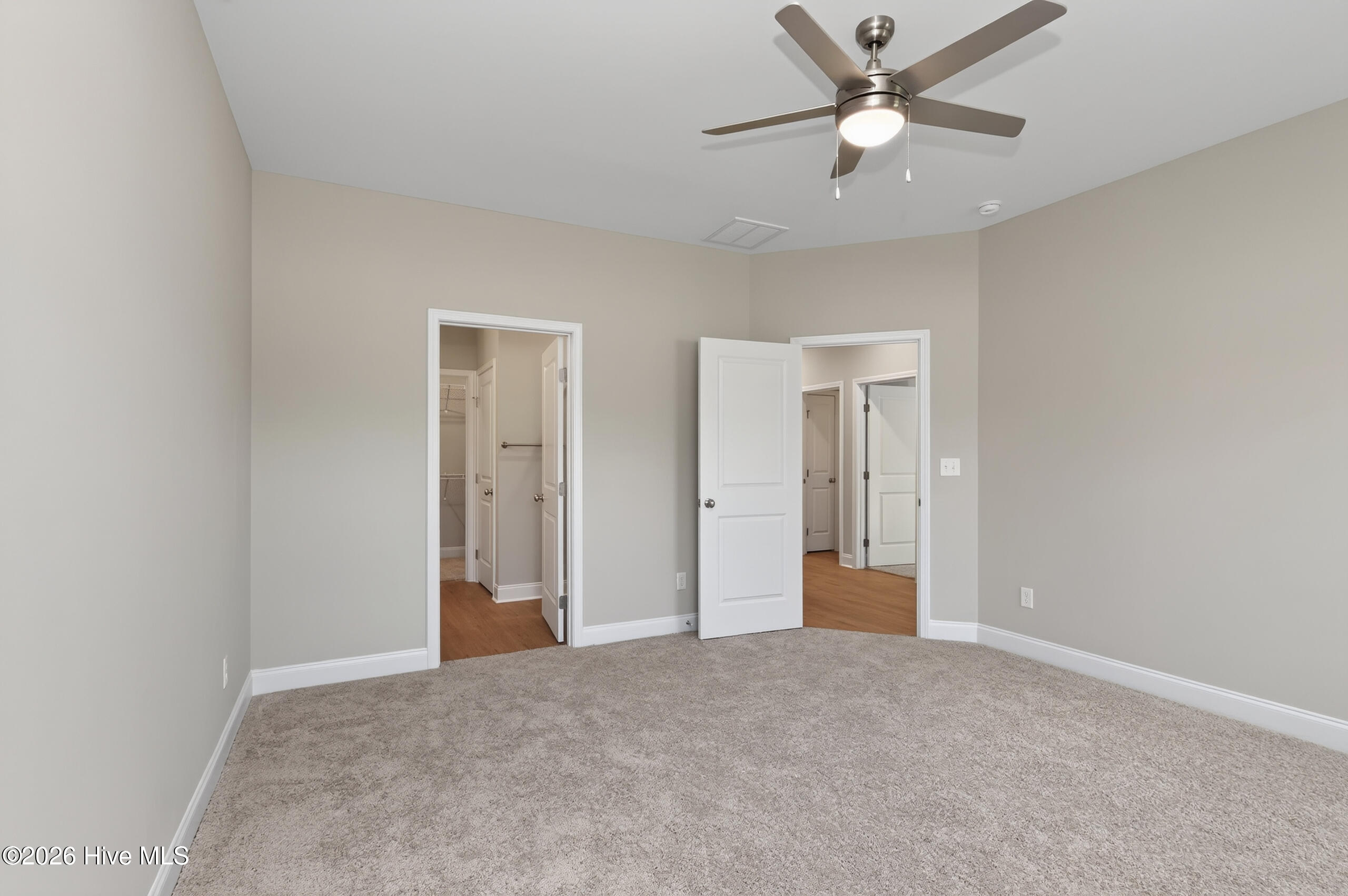 587 Pherson Street Property Photo 8