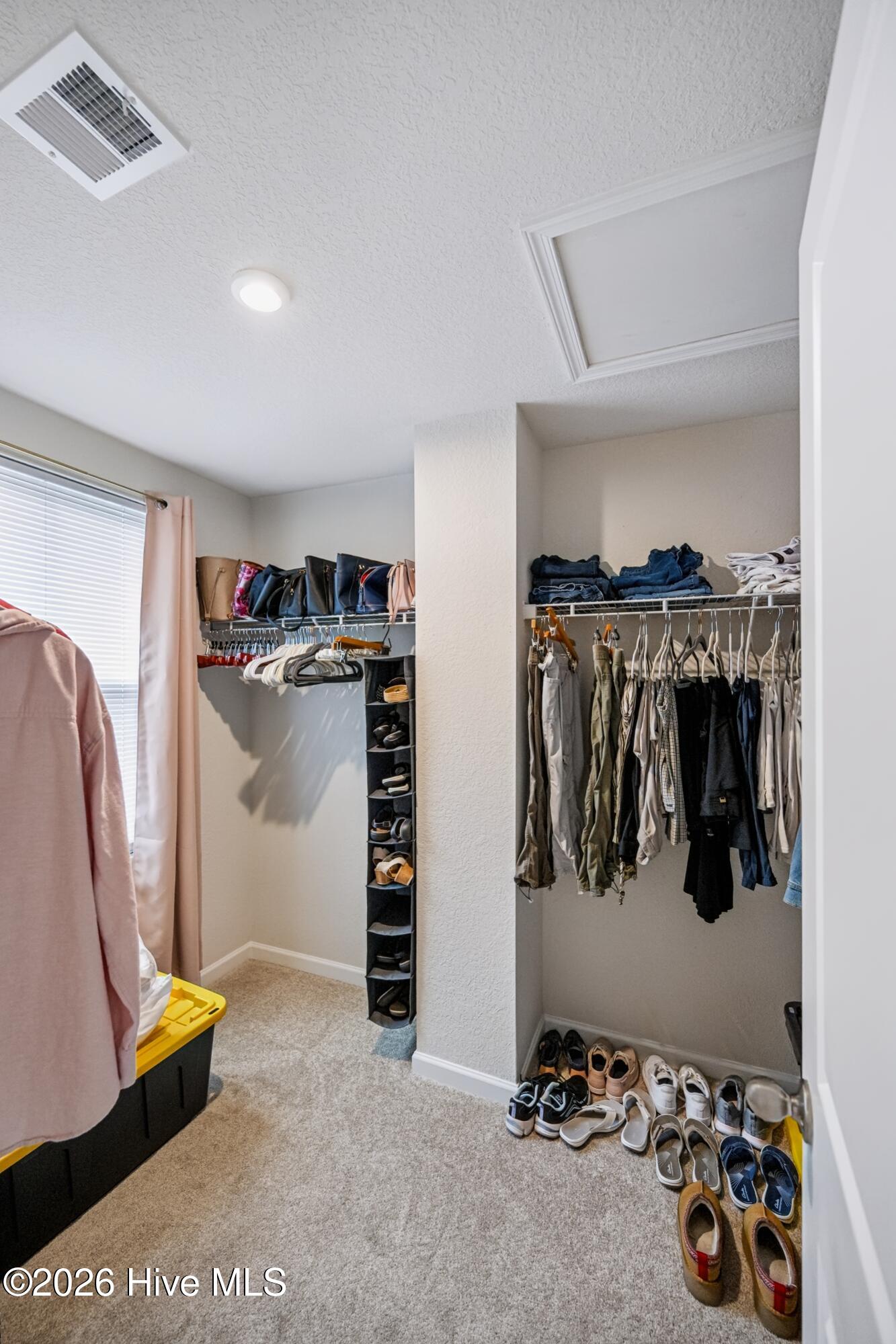 2101 Raven Way Property Photo 7