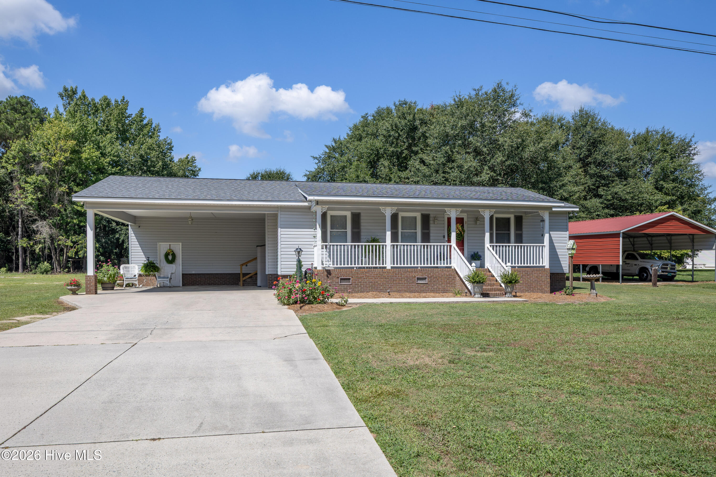 250 Beulah Road Property Photo 2