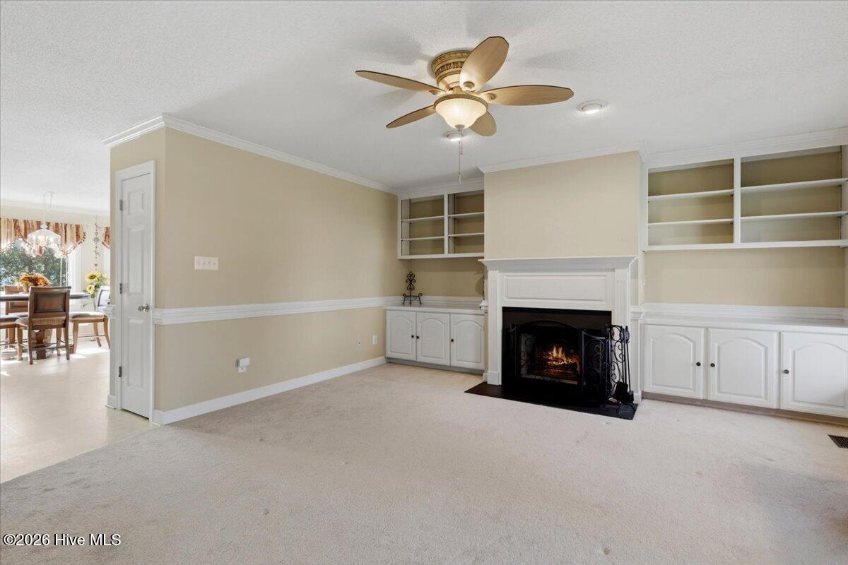 200 Woodcroft Drive Property Photo 14