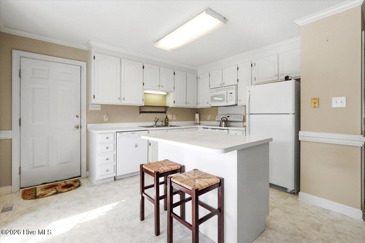 200 Woodcroft Drive Property Photo 25