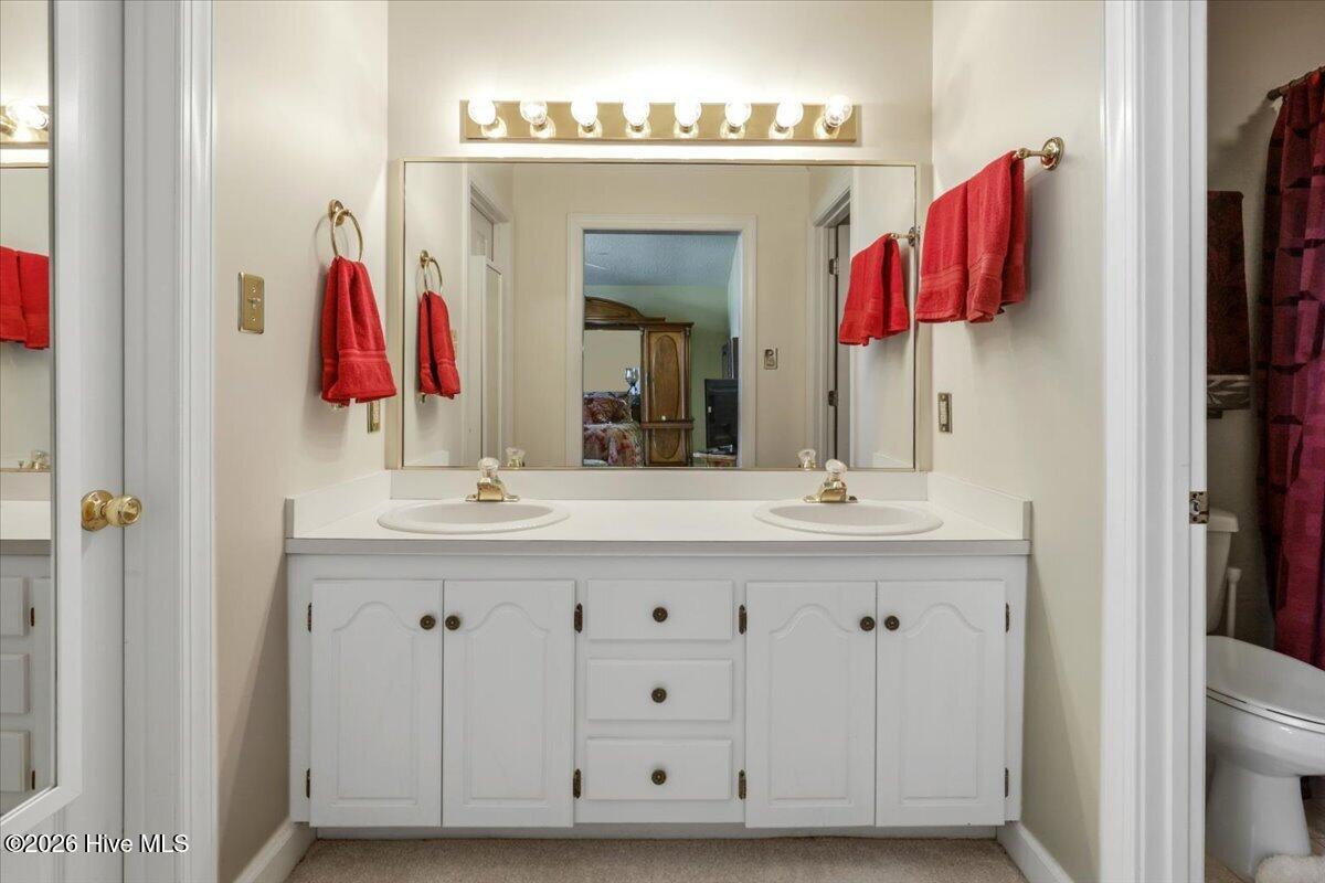 200 Woodcroft Drive Property Photo 35