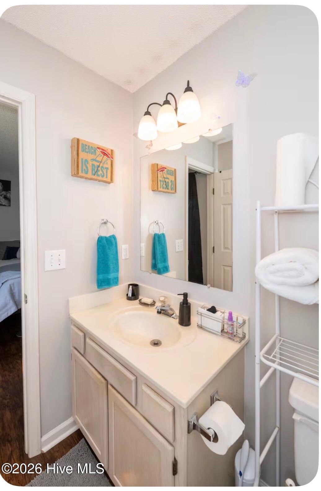 2402 Bloomsbury Court Property Photo 17