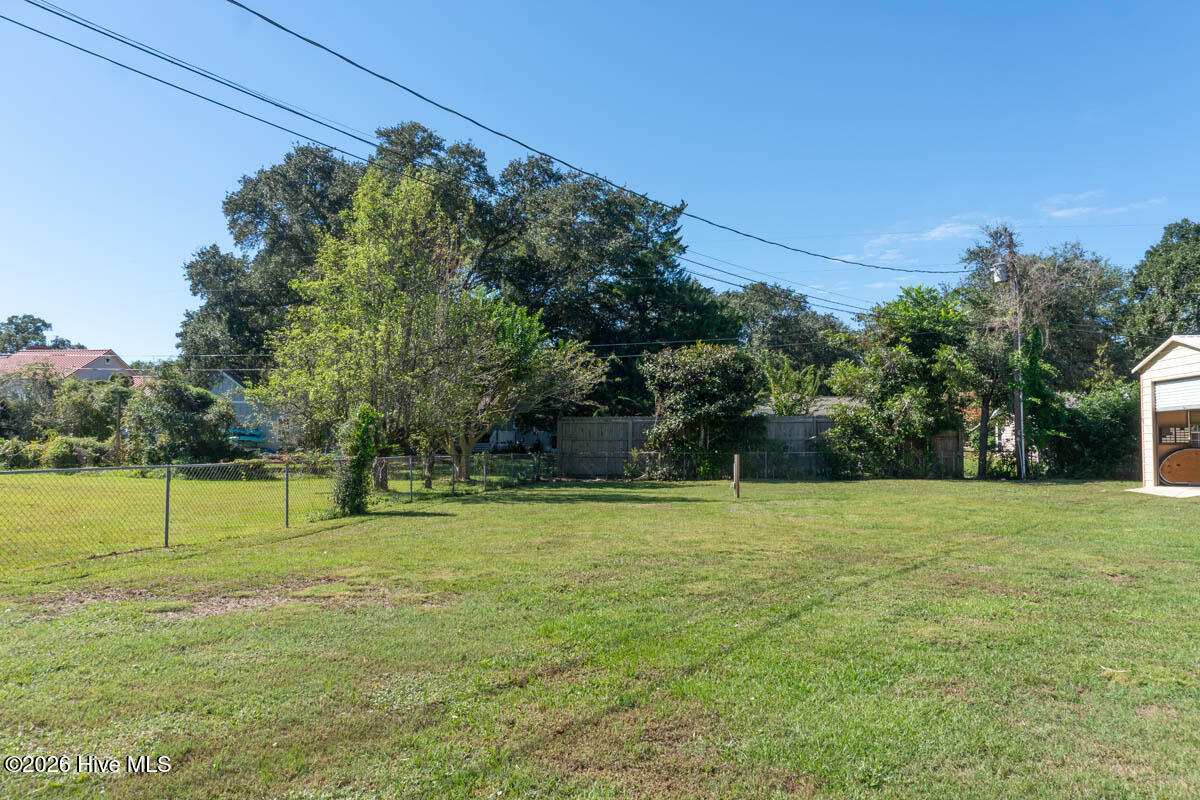 310 Holly Lane Property Photo 12