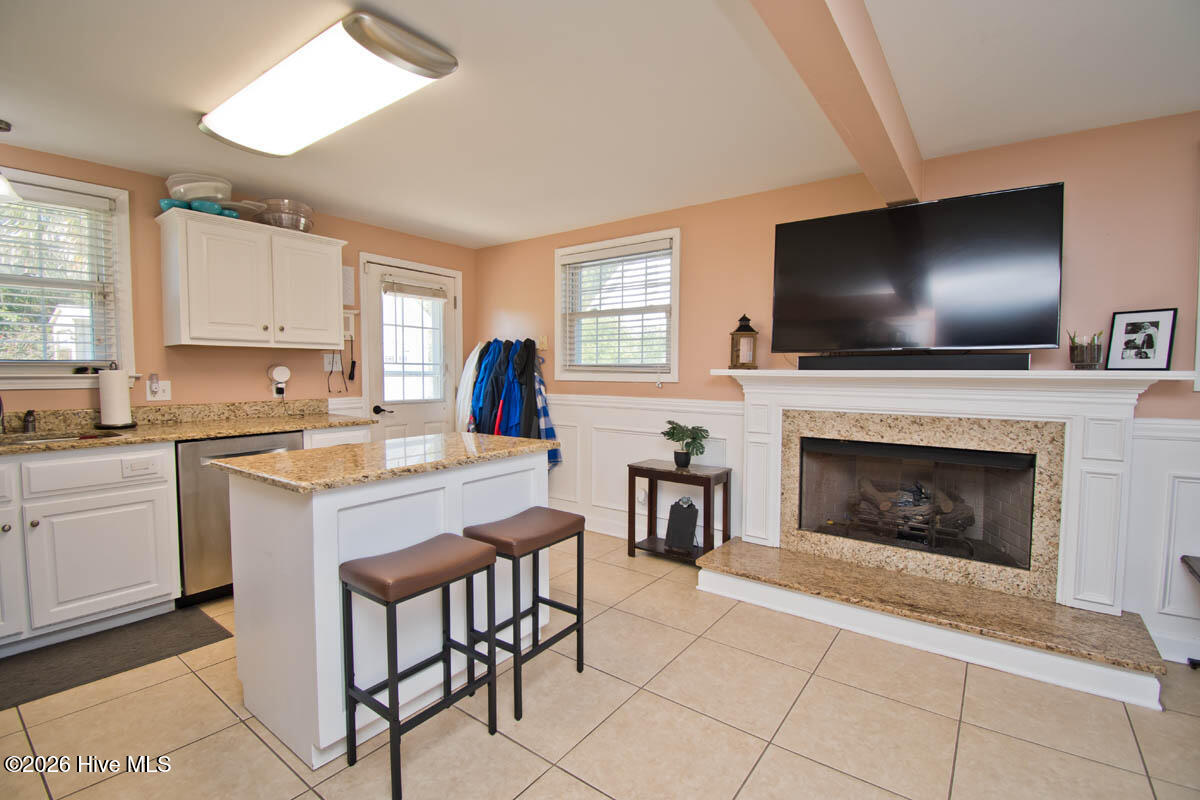 310 Holly Lane Property Photo 14