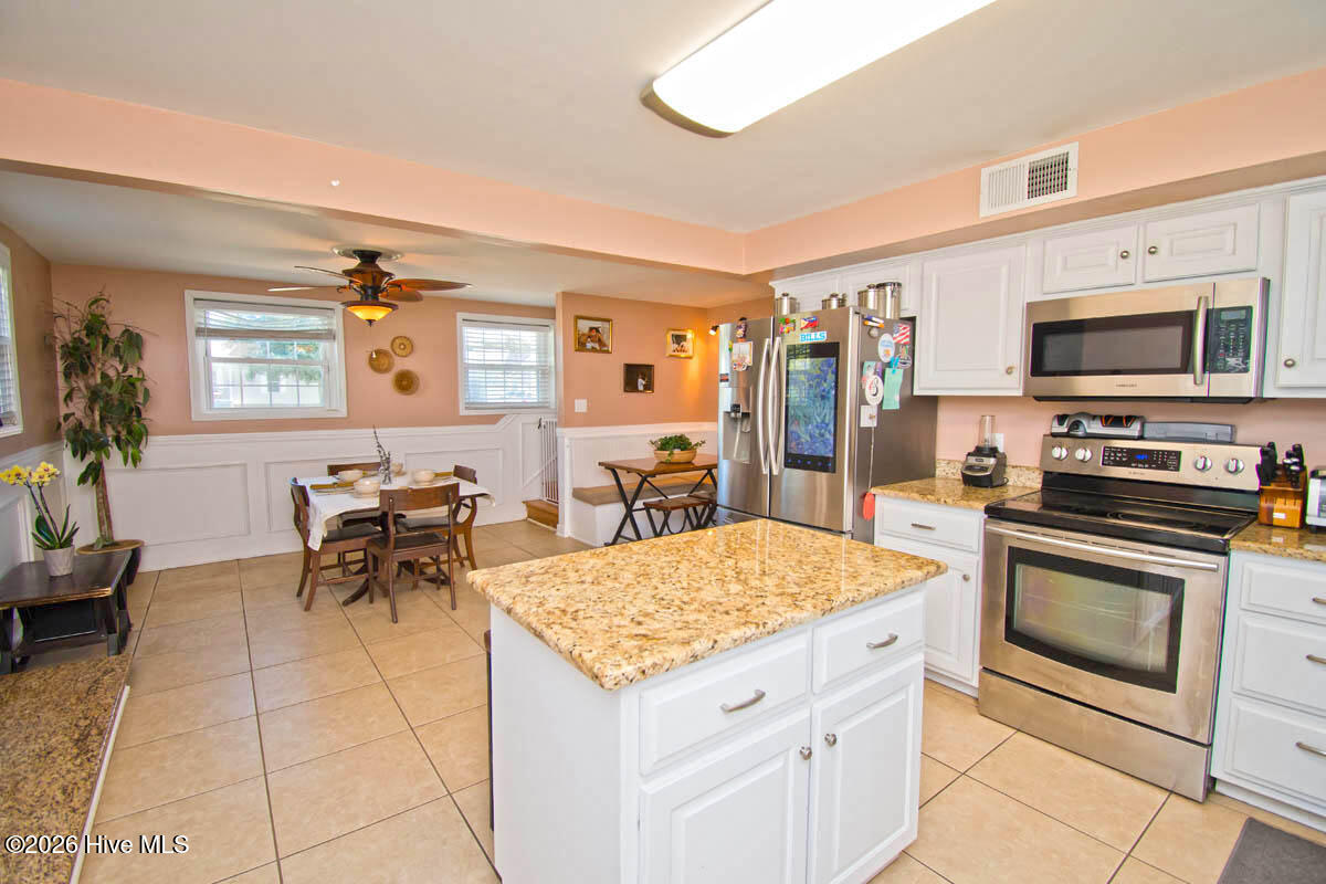 310 Holly Lane Property Photo 17