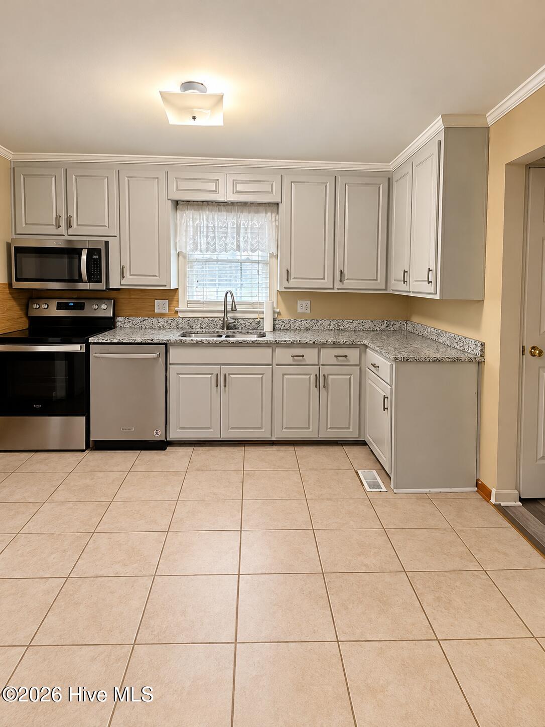 500 Dale Street Sw Property Photo 3