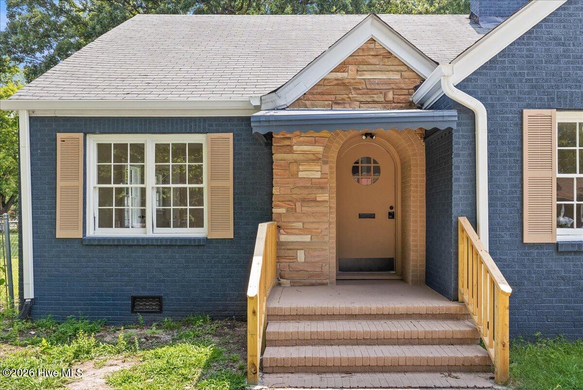 335 Pennsylvania Avenue Property Photo 4