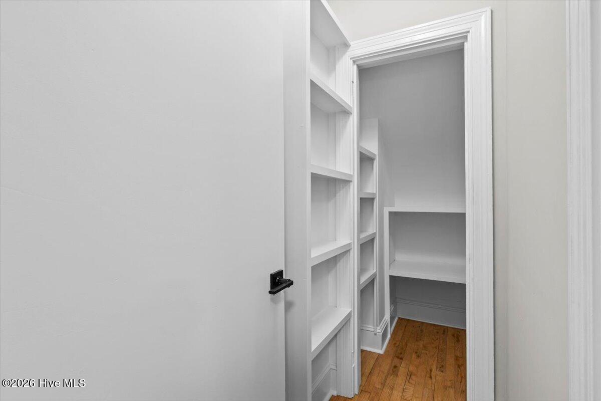 335 Pennsylvania Avenue Property Photo 20