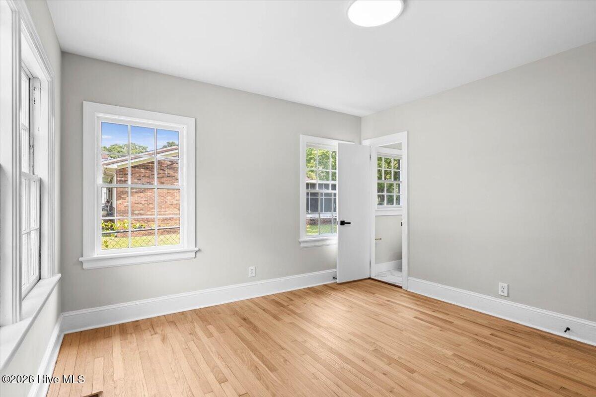 335 Pennsylvania Avenue Property Photo 24