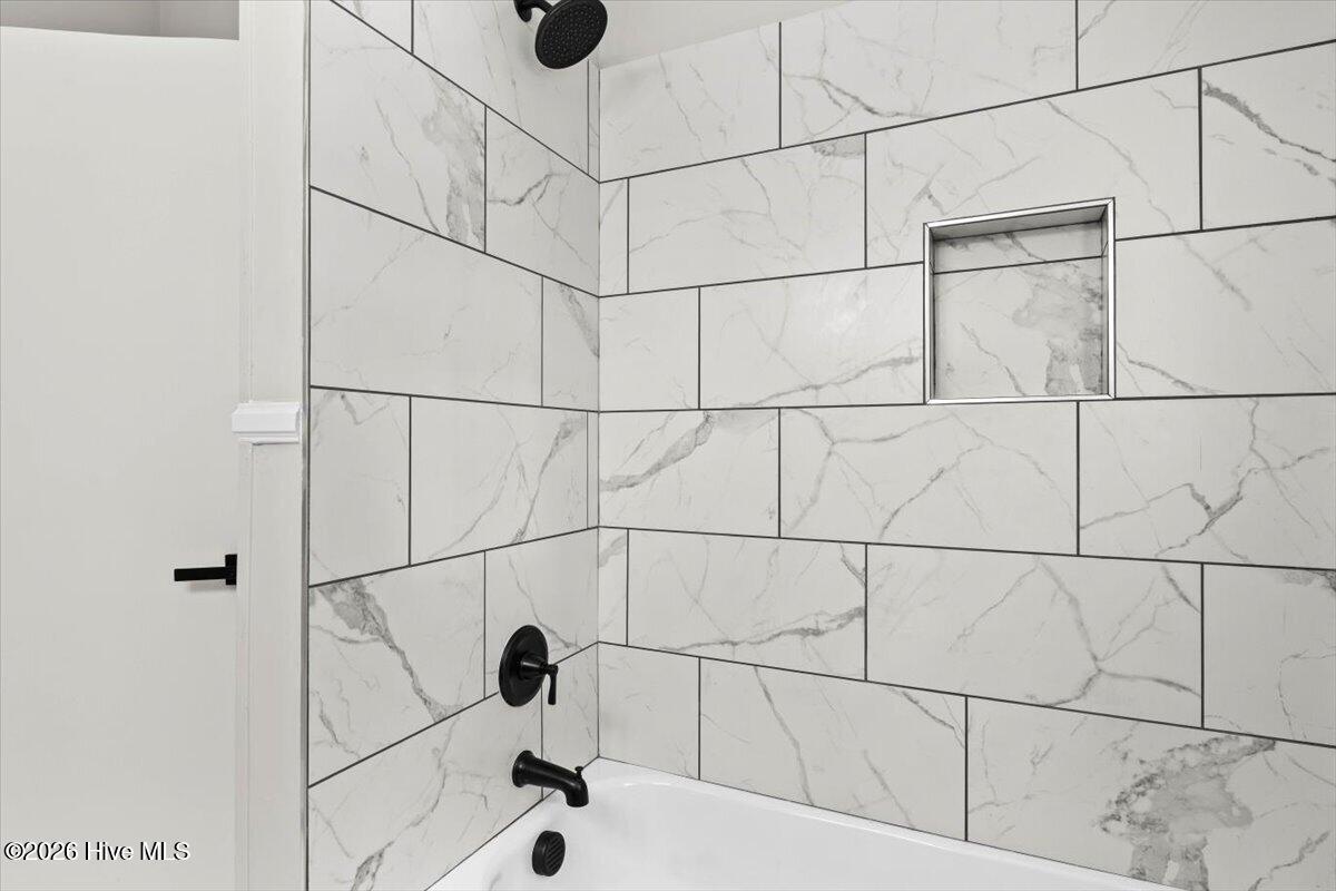 335 Pennsylvania Avenue Property Photo 30