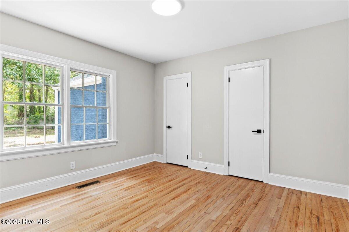 335 Pennsylvania Avenue Property Photo 31