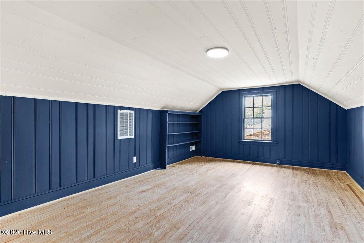 335 Pennsylvania Avenue Property Photo 35