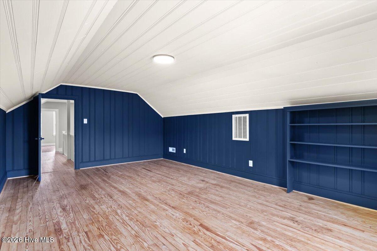 335 Pennsylvania Avenue Property Photo 36