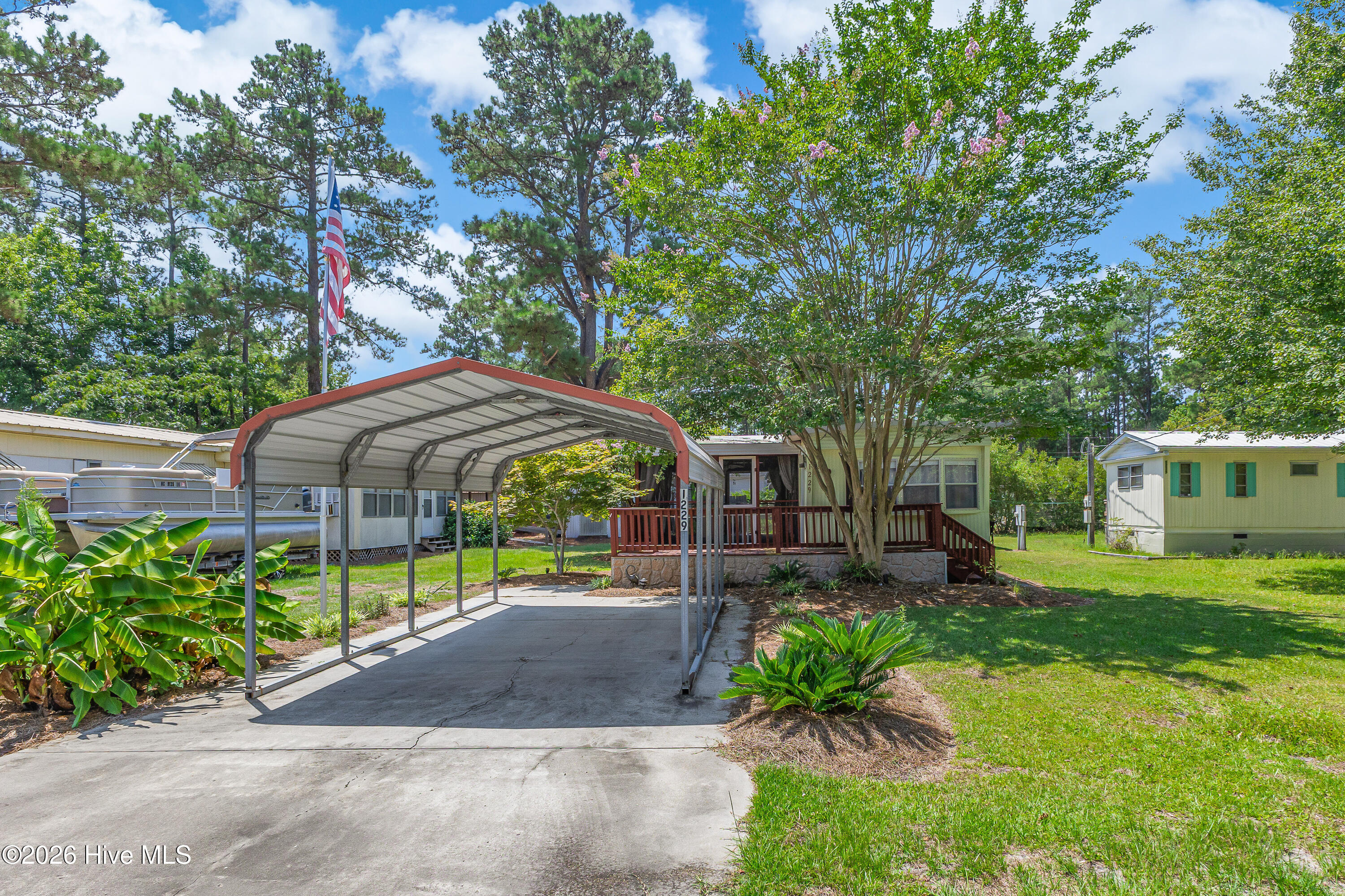 1229 Sea Cove Place Sw Property Photo 3