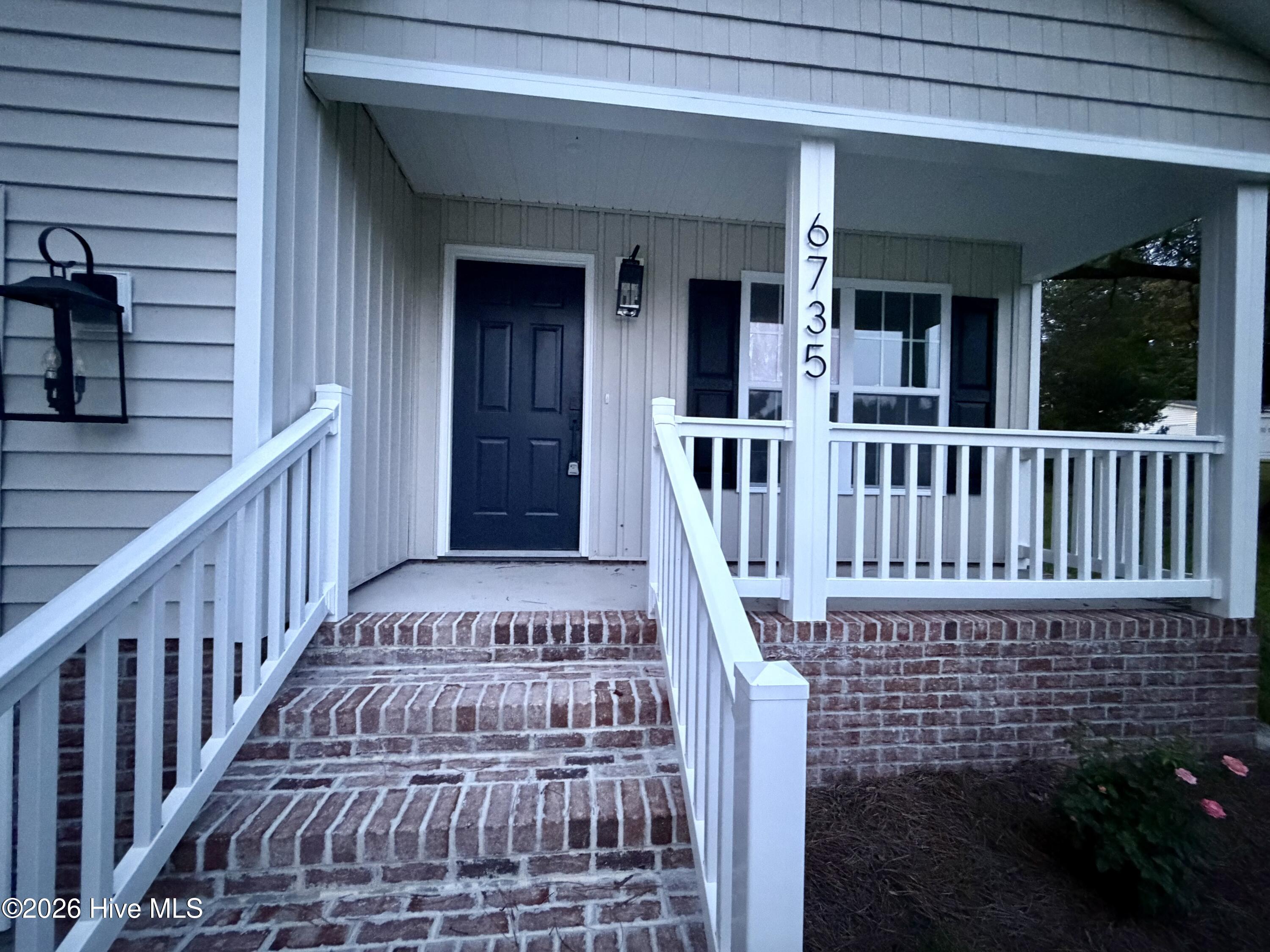 6735 Hill Street Property Photo 3