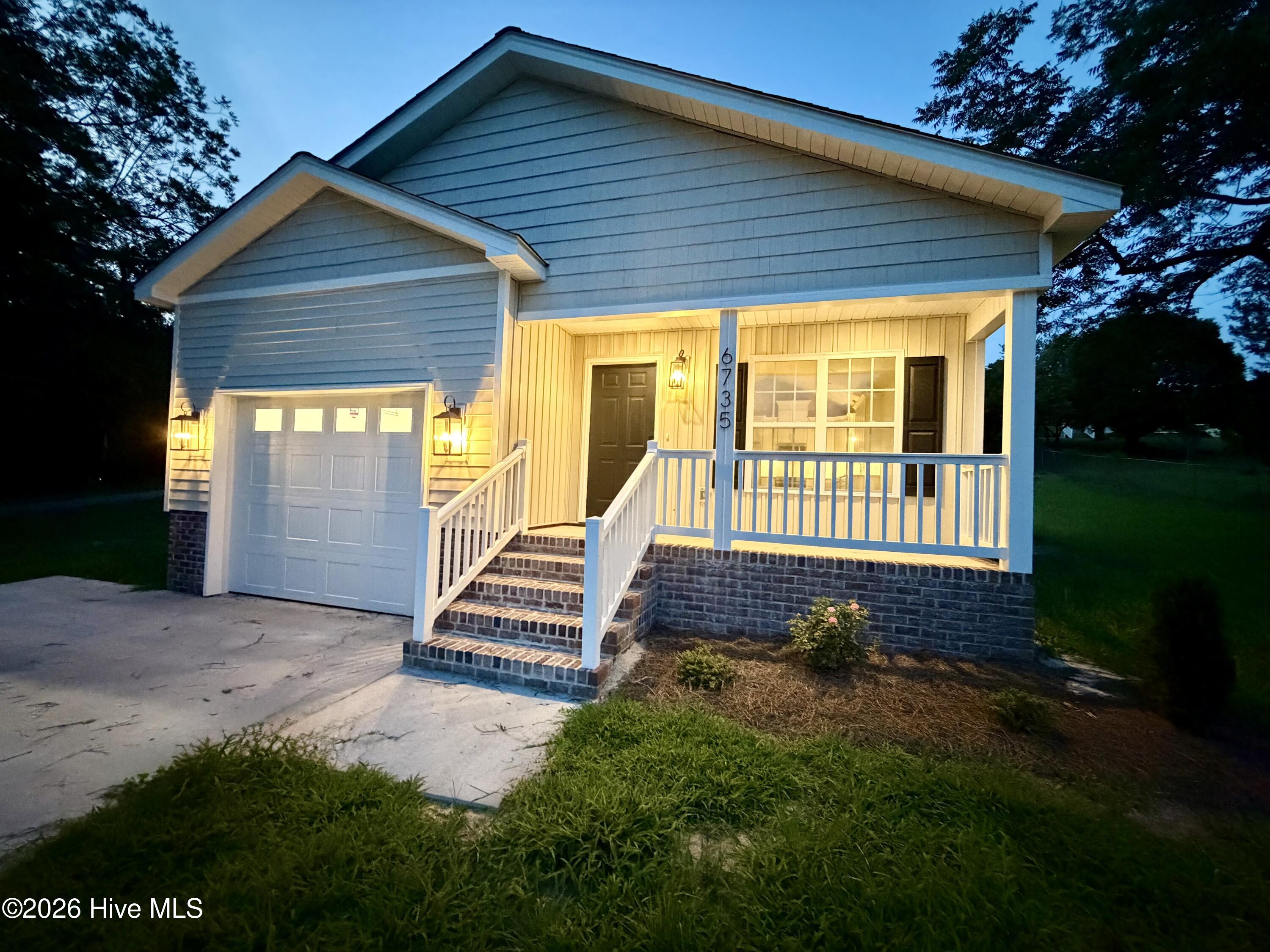 6735 Hill Street Property Photo 8