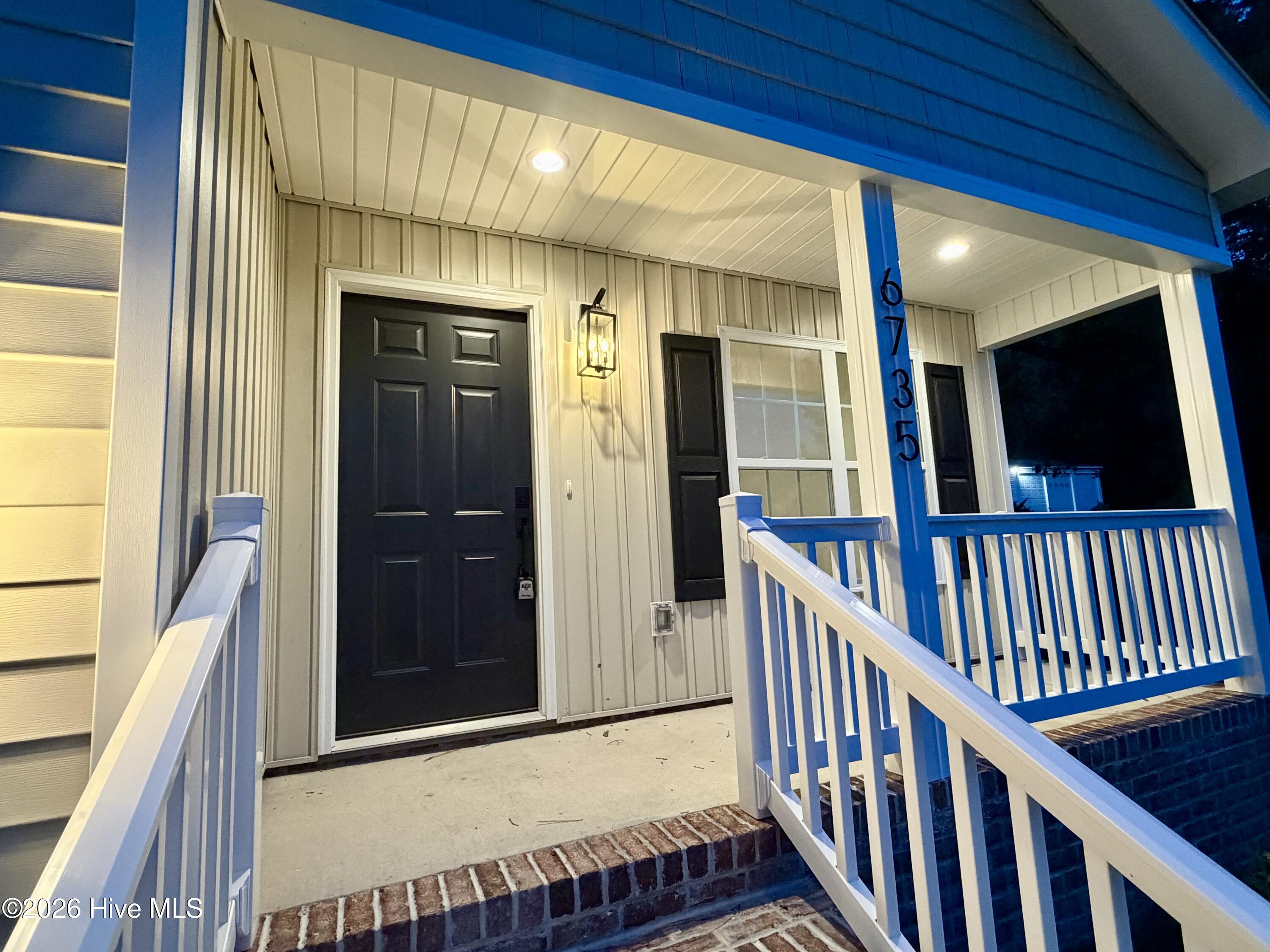 6735 Hill Street Property Photo 9
