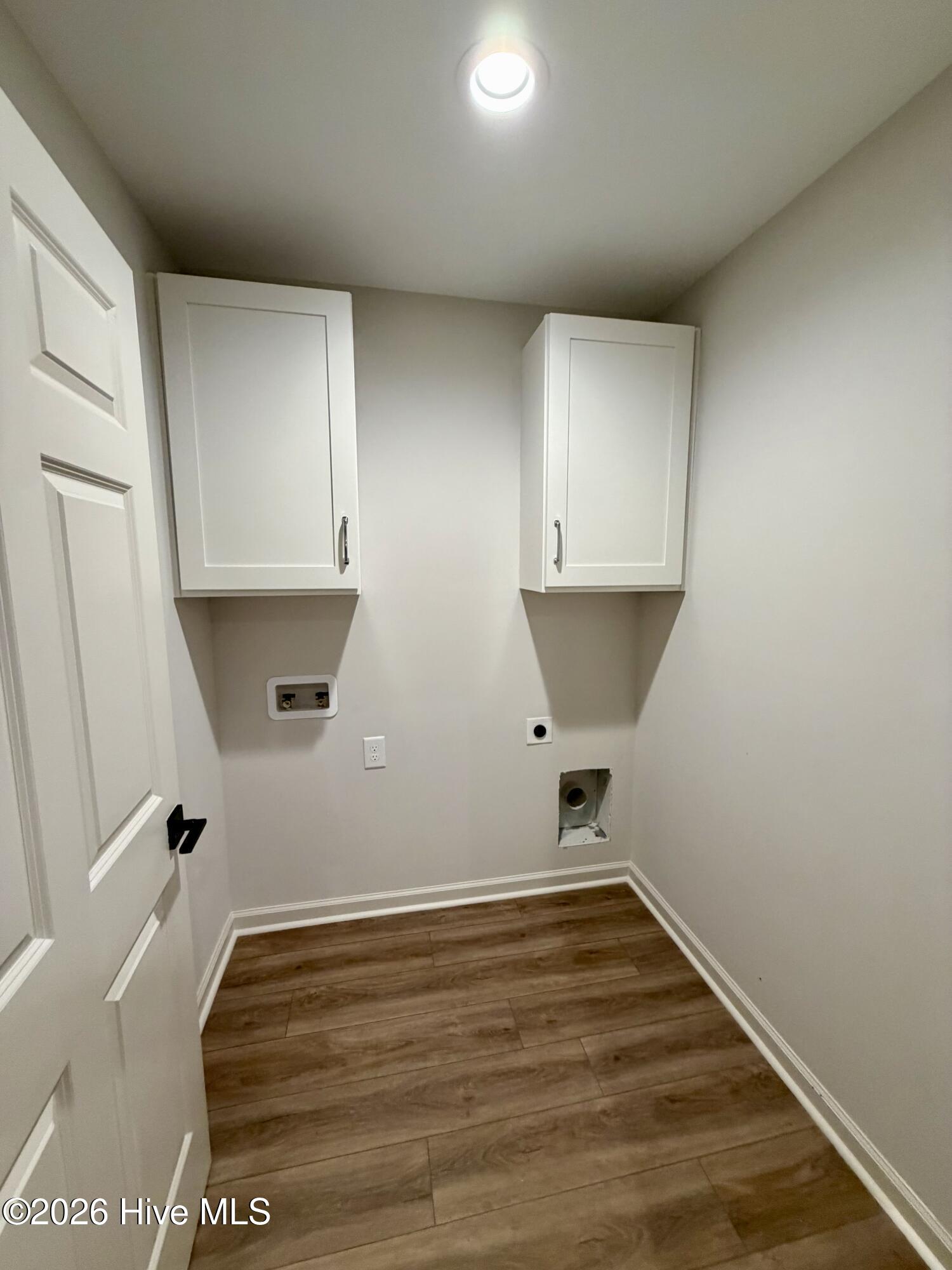 6735 Hill Street Property Photo 21