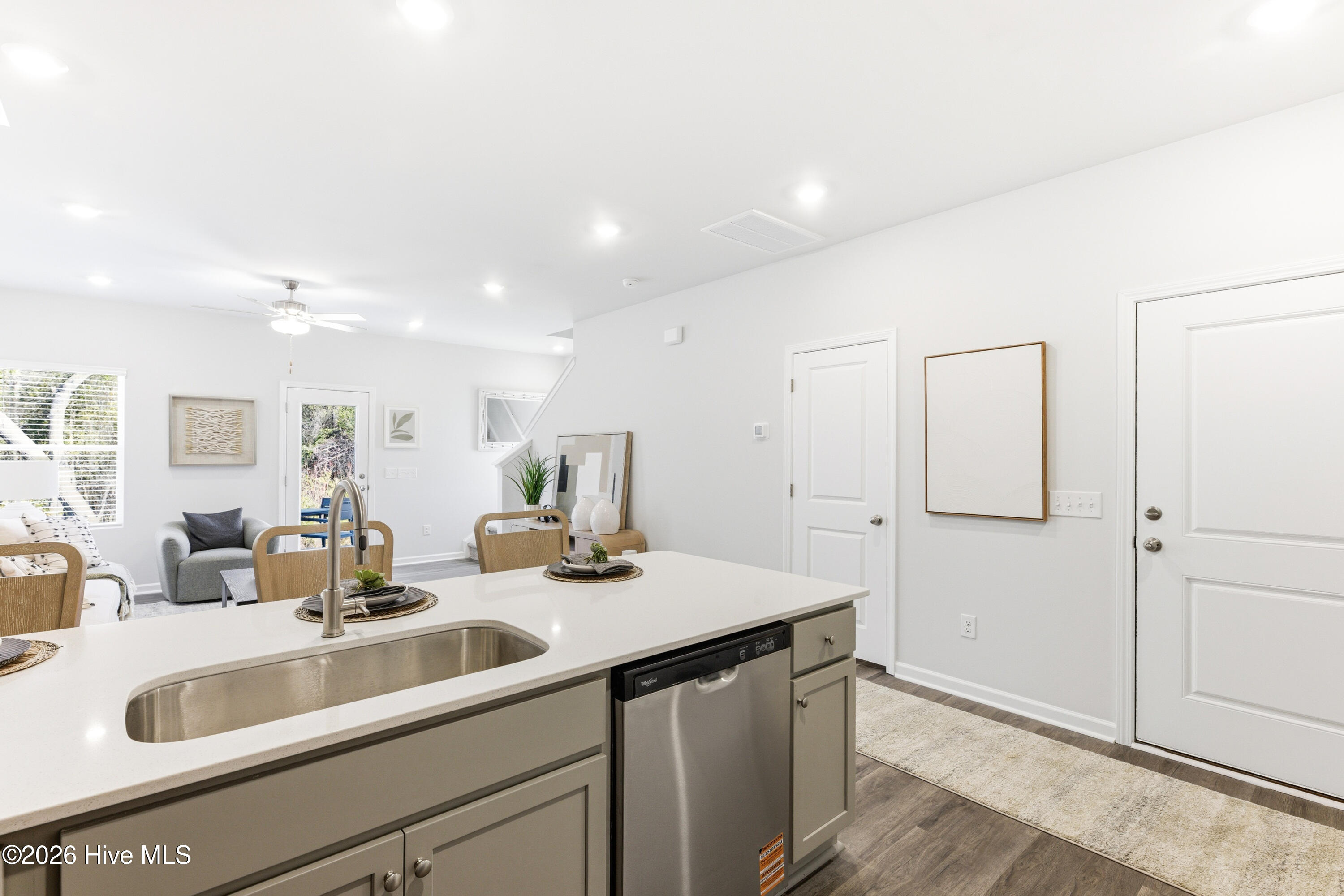 603 Sandy Hollow Drive Property Photo 4