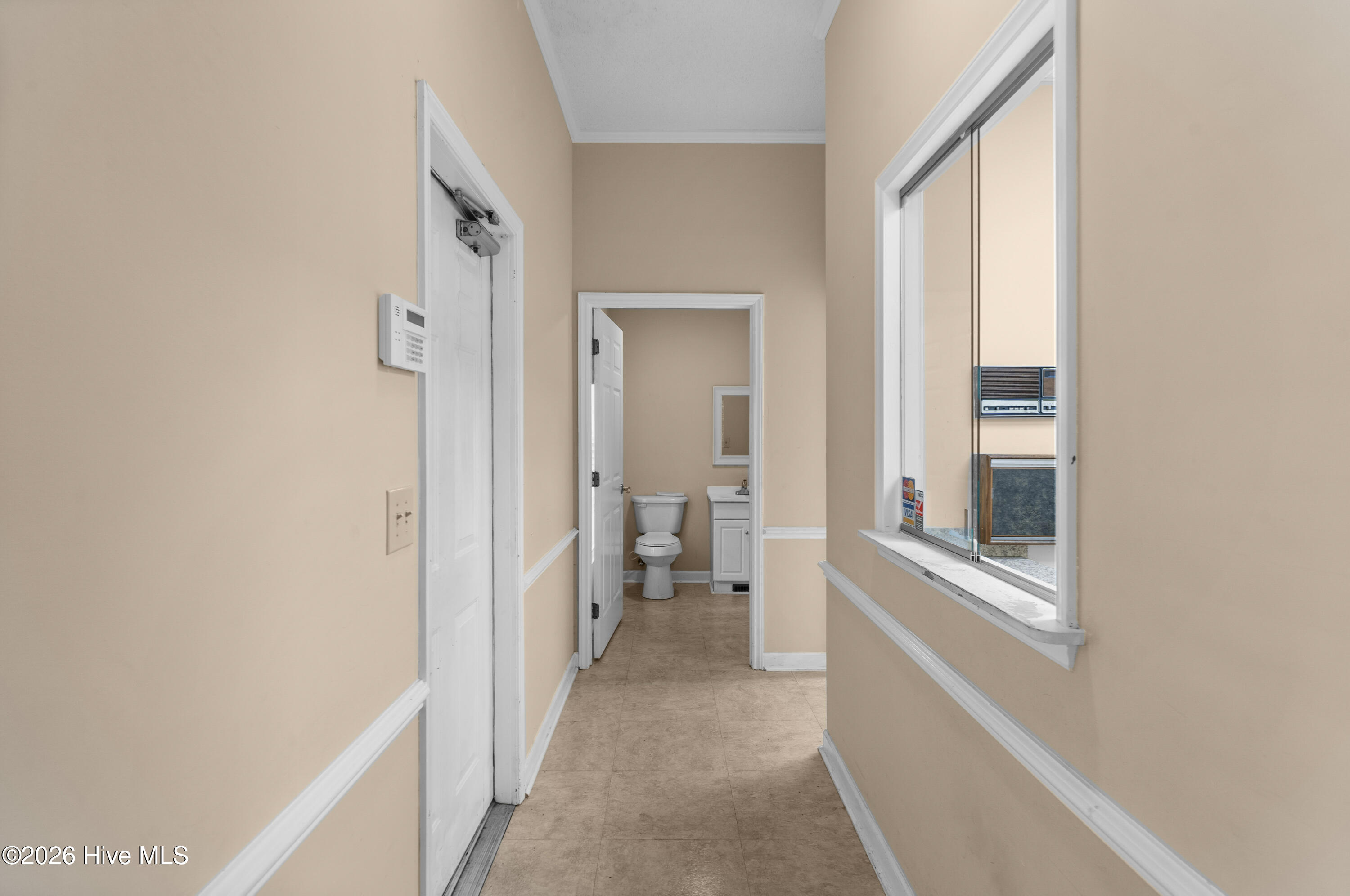 71 S End Court Property Photo 12
