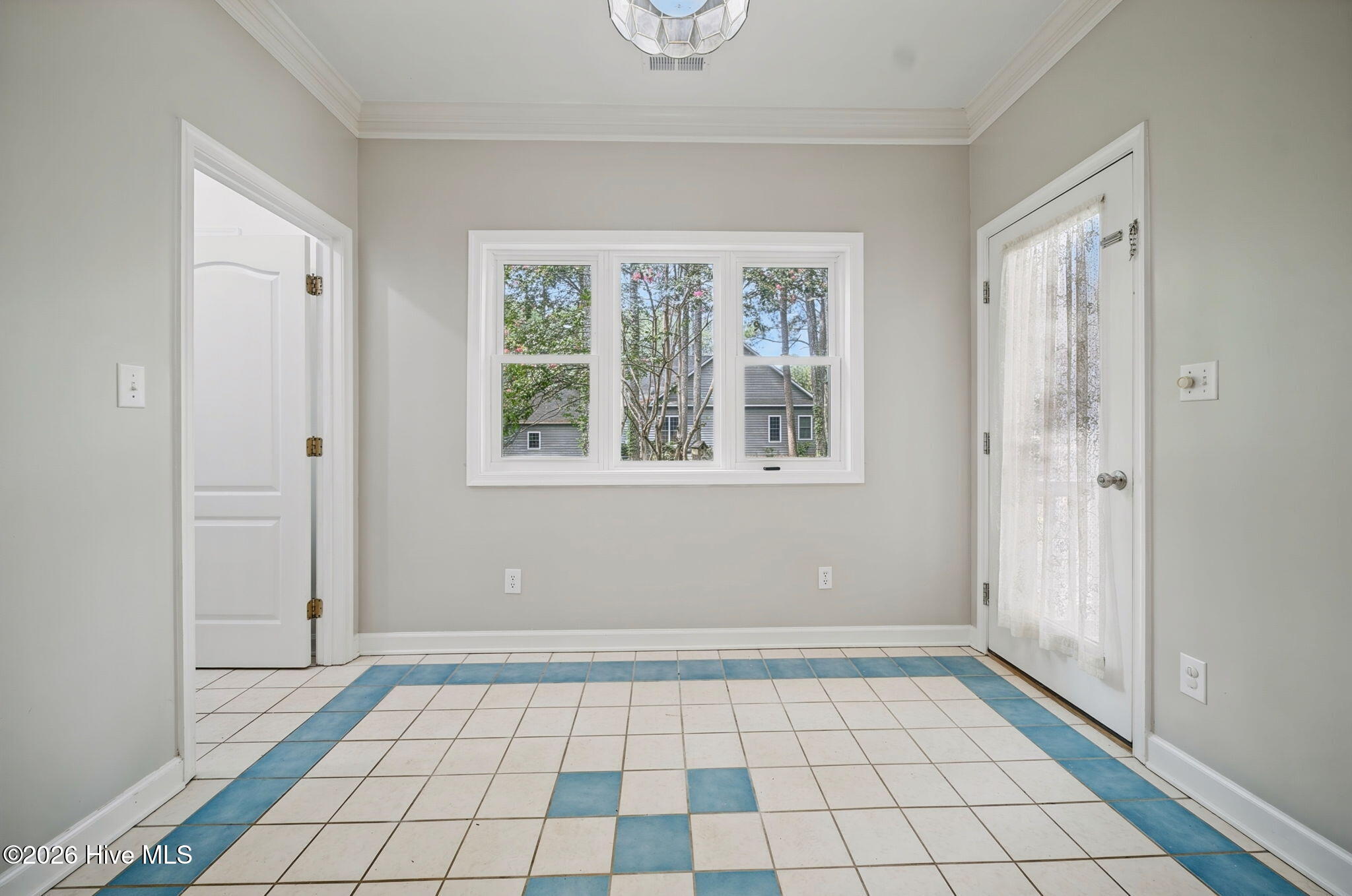 120 Croatan Road Property Photo 13