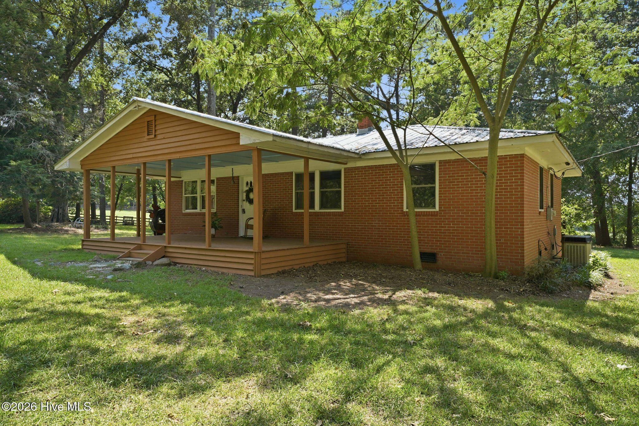 580 Lamms Road Property Photo 7