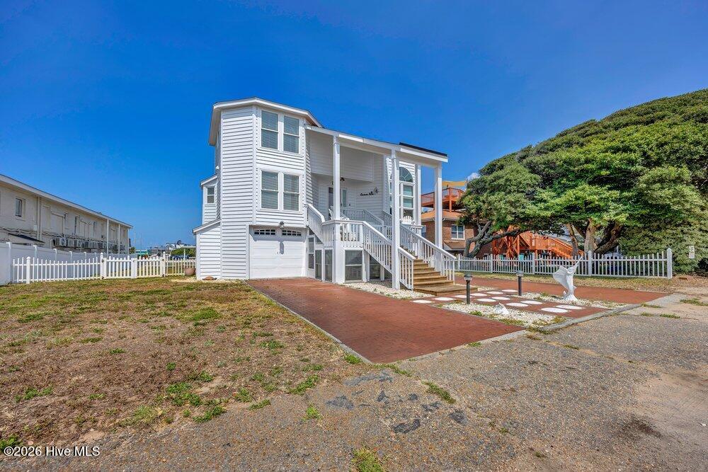 203 Norton Street Property Photo 3