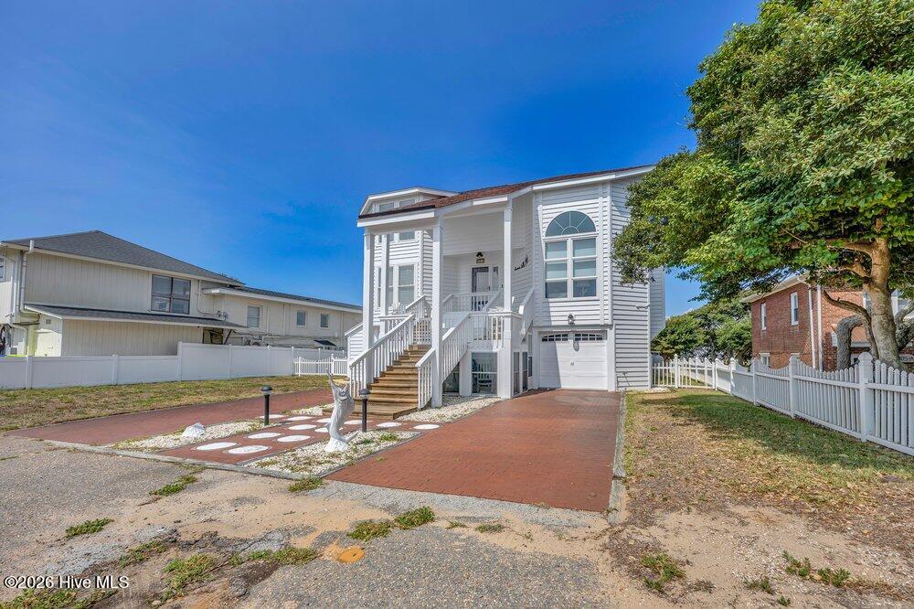 203 Norton Street Property Photo 5
