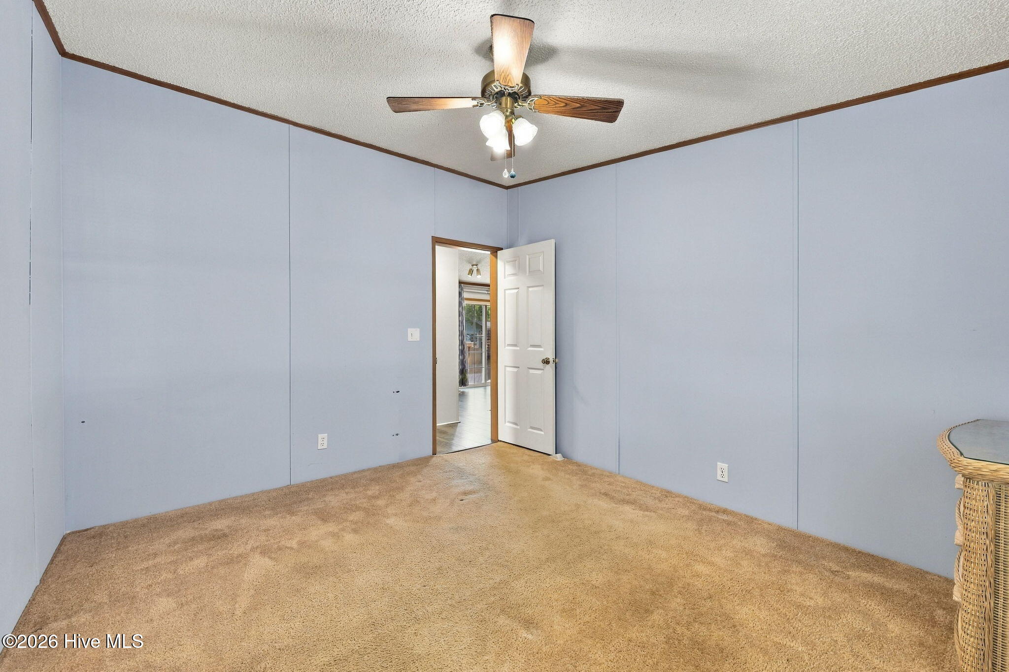 208 Easy Street Property Photo 24