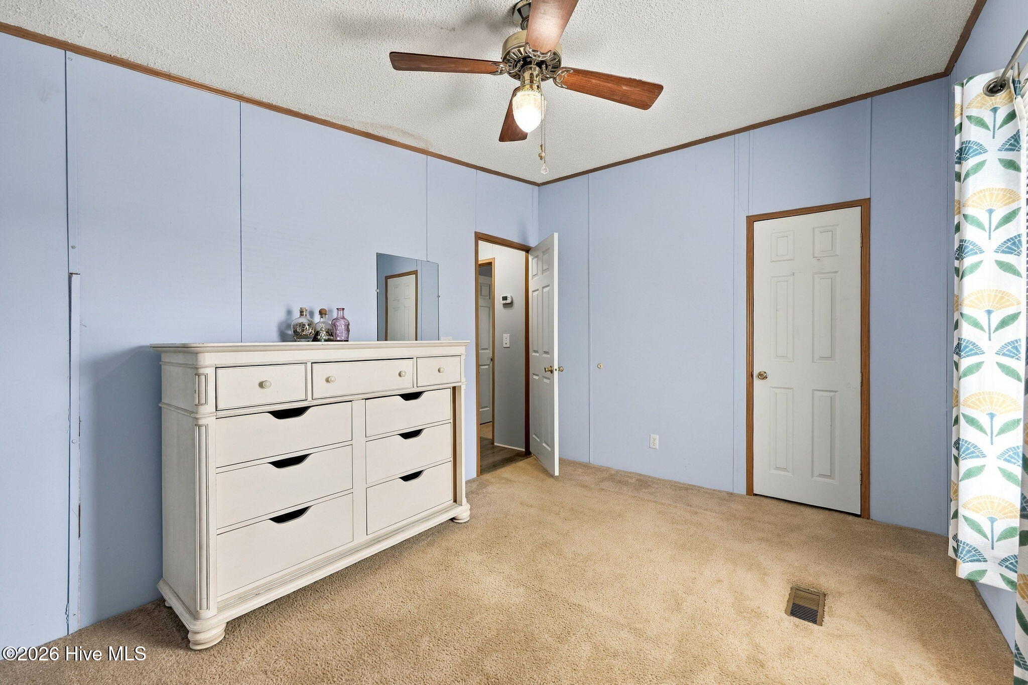 208 Easy Street Property Photo 26