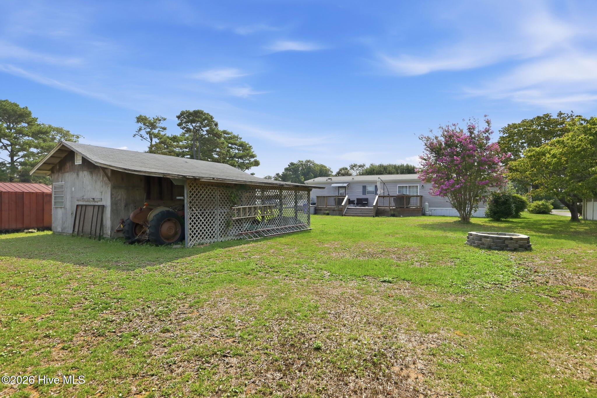 208 Easy Street Property Photo 32